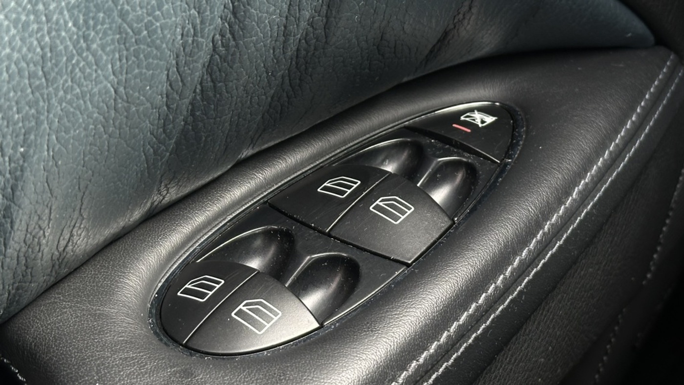 Foto van Mercedes-Benz E 55 AMG