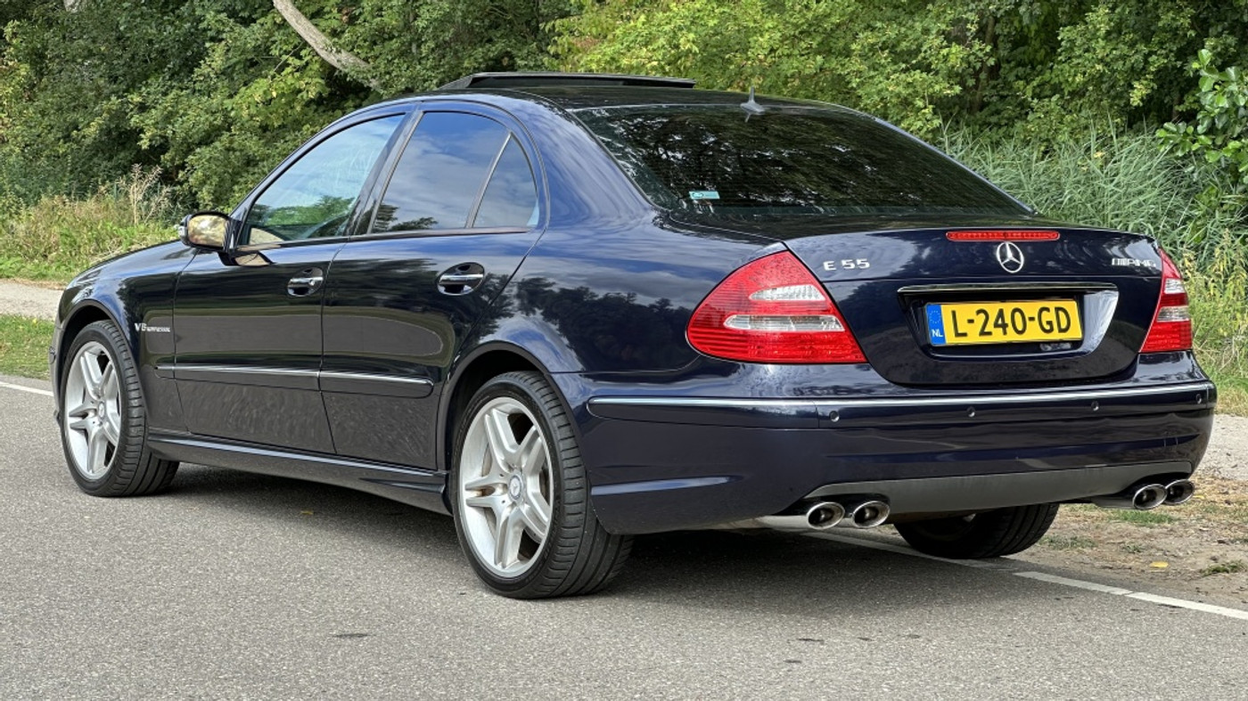 Foto van Mercedes-Benz E 55 AMG
