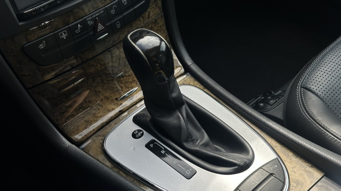 Foto van Mercedes-Benz E 55 AMG