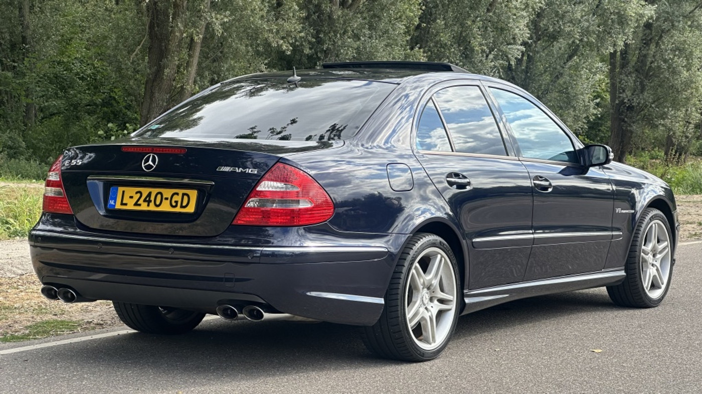 Foto van Mercedes-Benz E 55 AMG