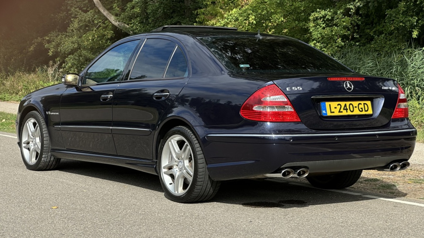 Foto van Mercedes-Benz E 55 AMG