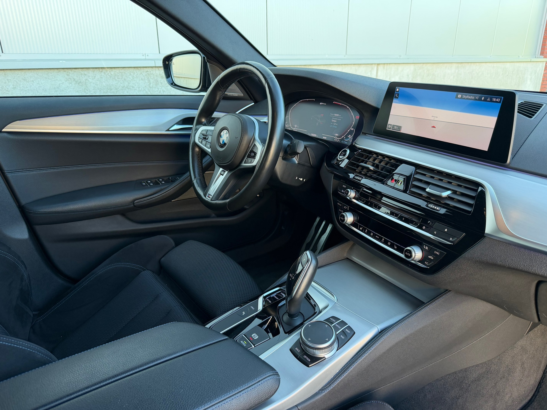 Foto van BMW 530e xDrive Iperformance