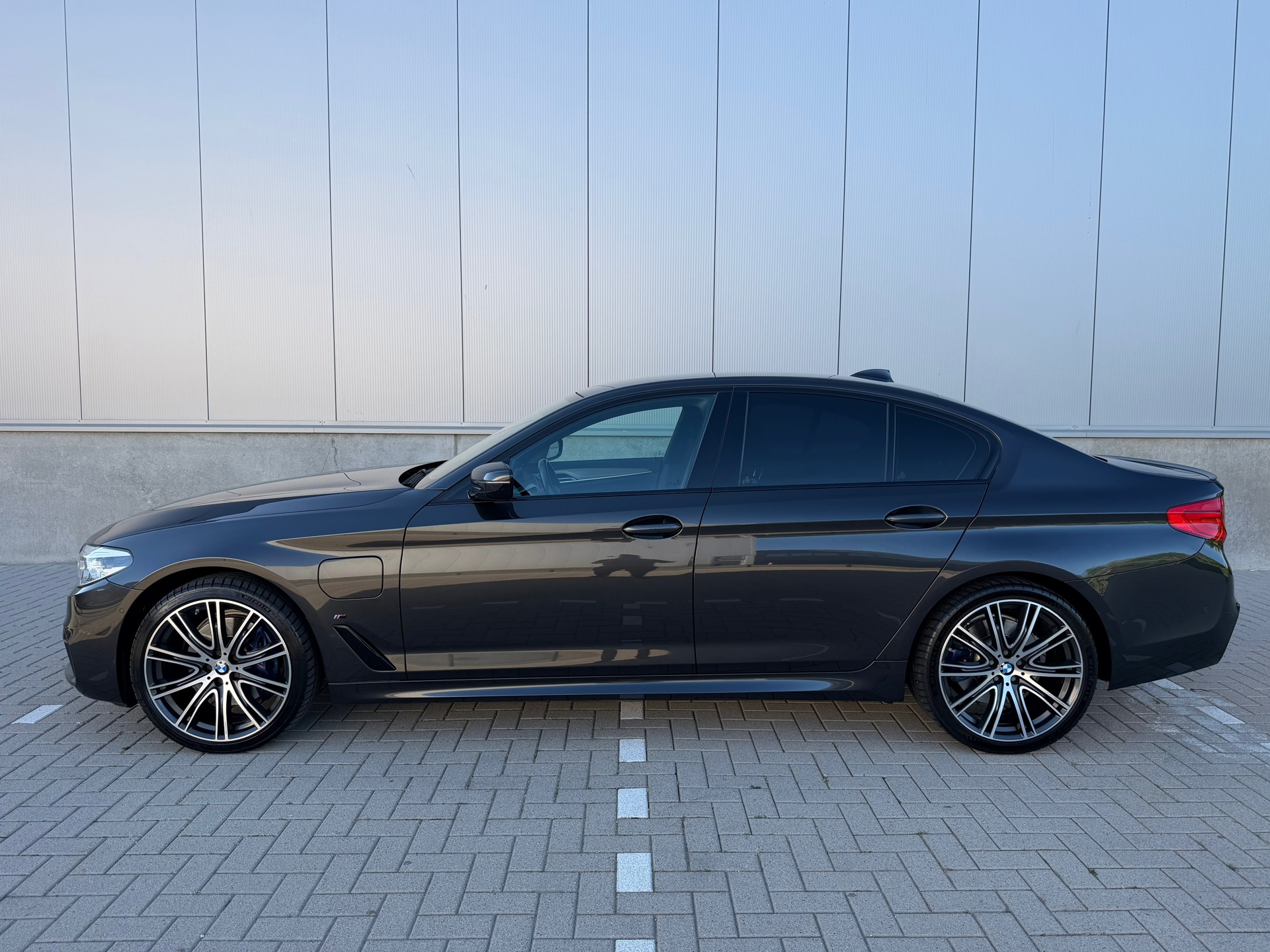 Foto van BMW 530e xDrive Iperformance