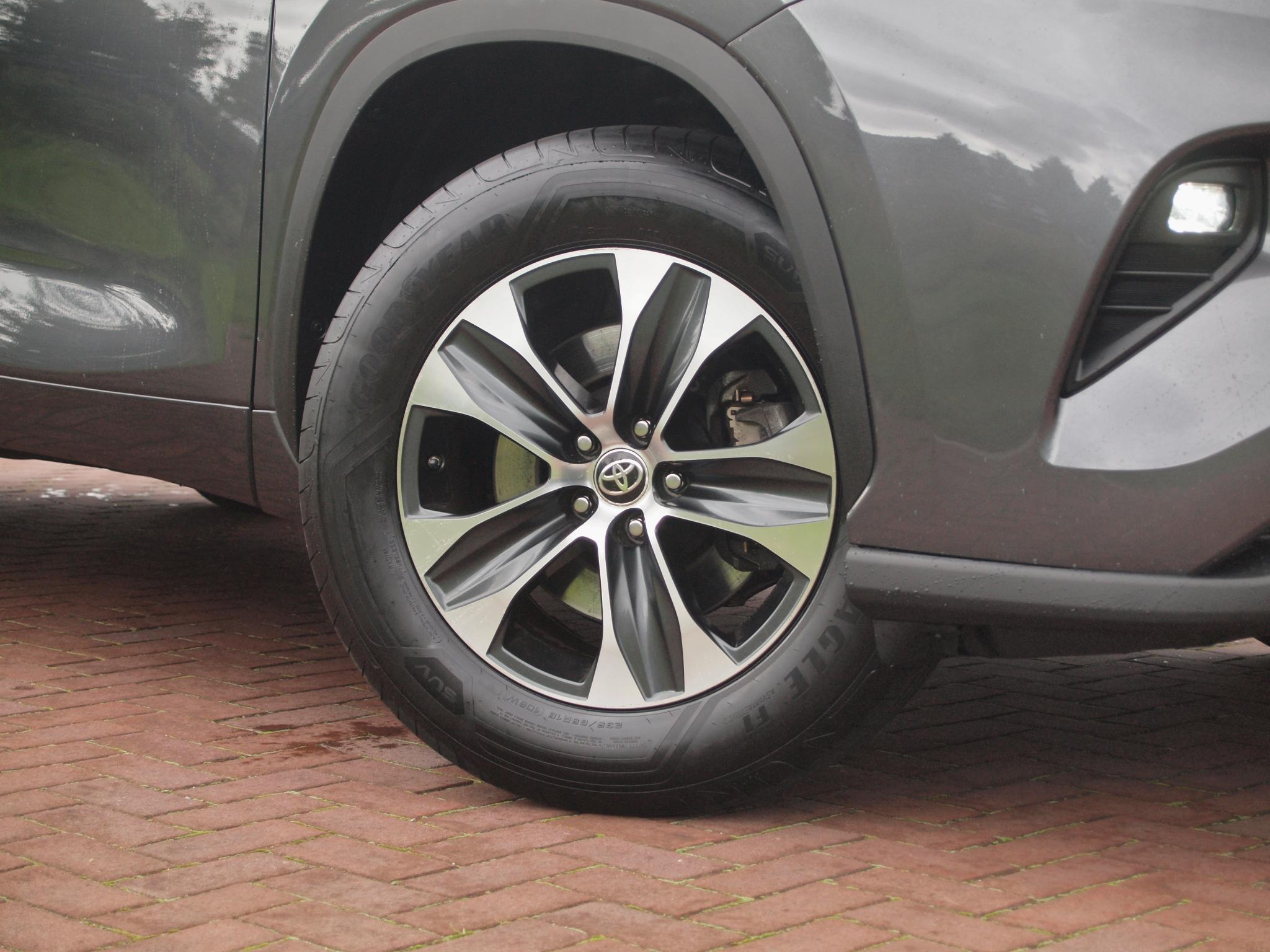 Foto van Toyota Toyota Highlander