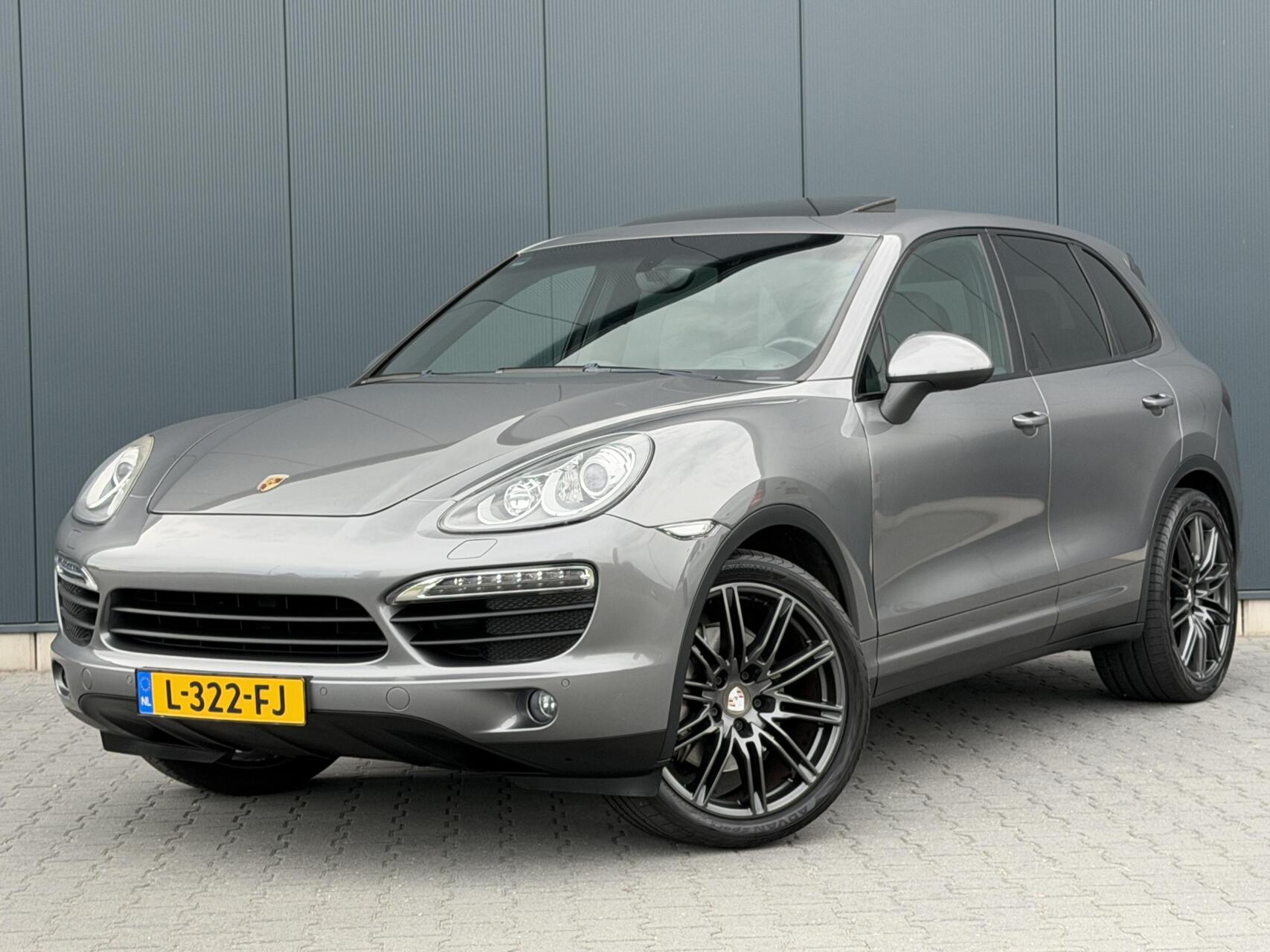 Porsche Cayenne 4.8 S ''144DKM'' Schuifdak - Sportchrono - Leder Dashboard 2010 - voorkant