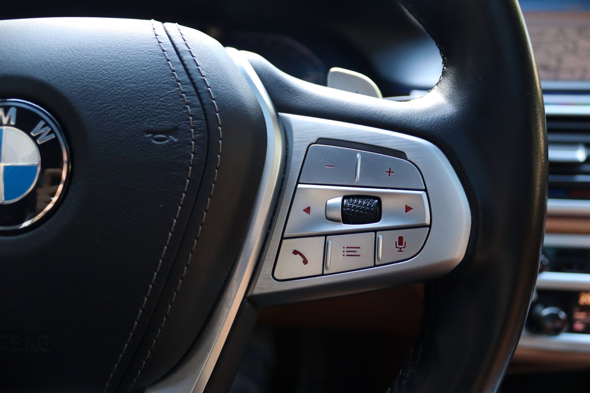 Foto van BMW 745e