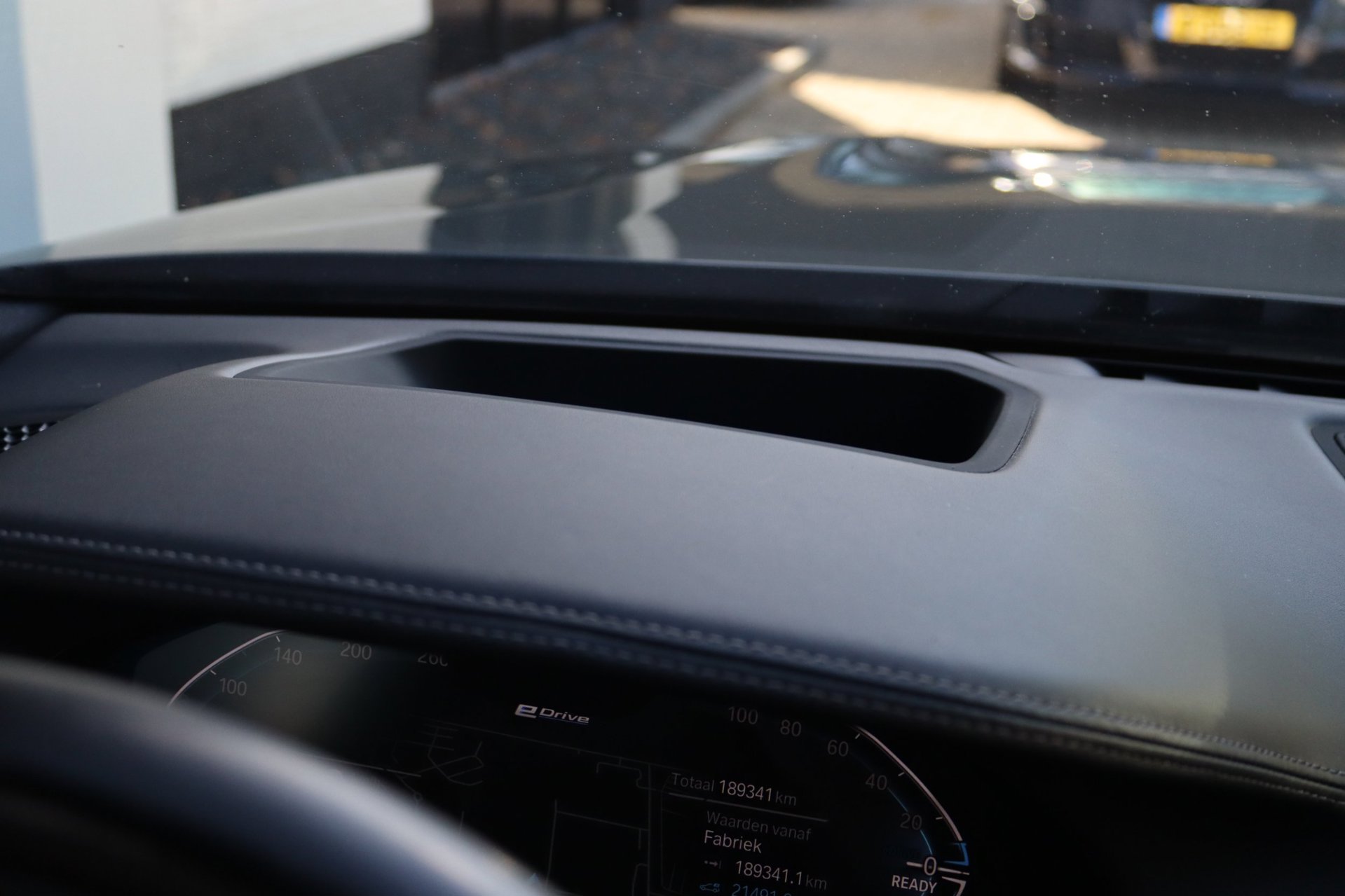 Foto van BMW 745e