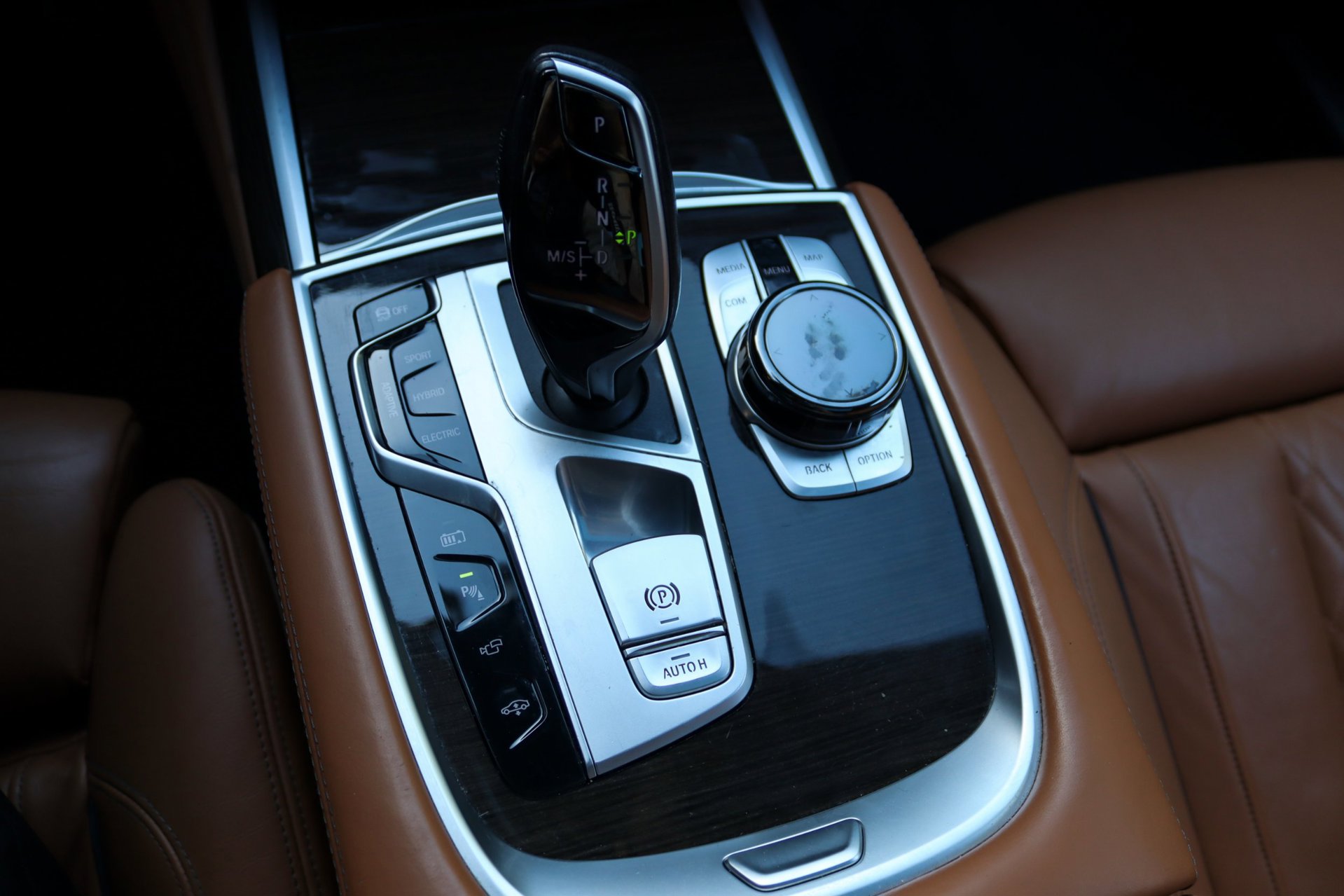 Foto van BMW 745e