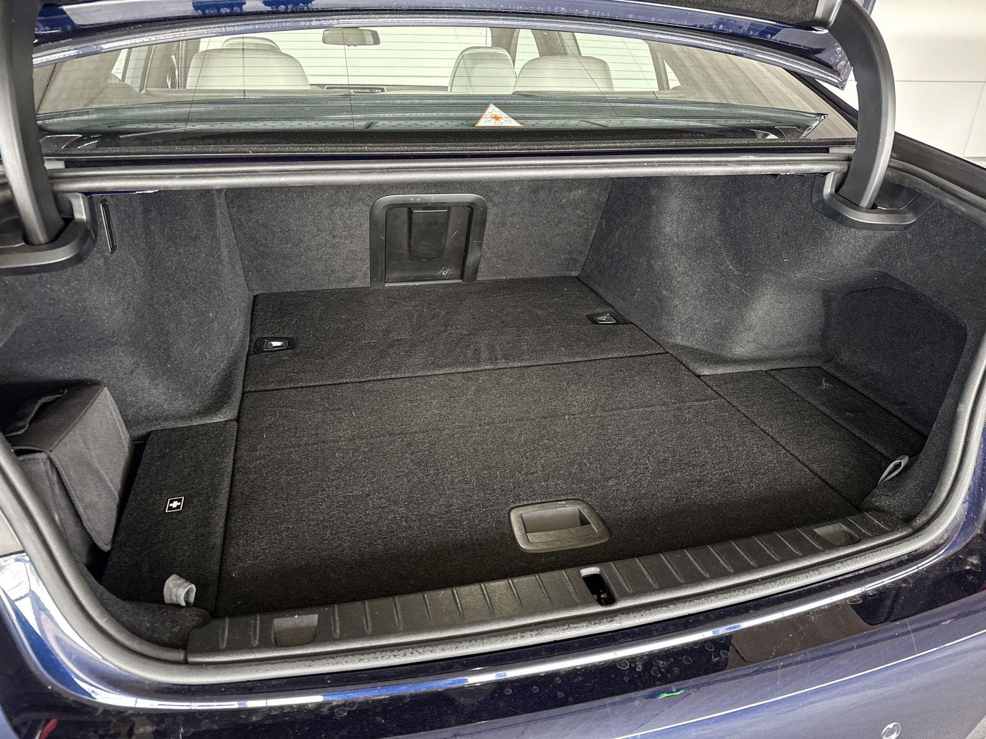 Foto van BMW 745e
