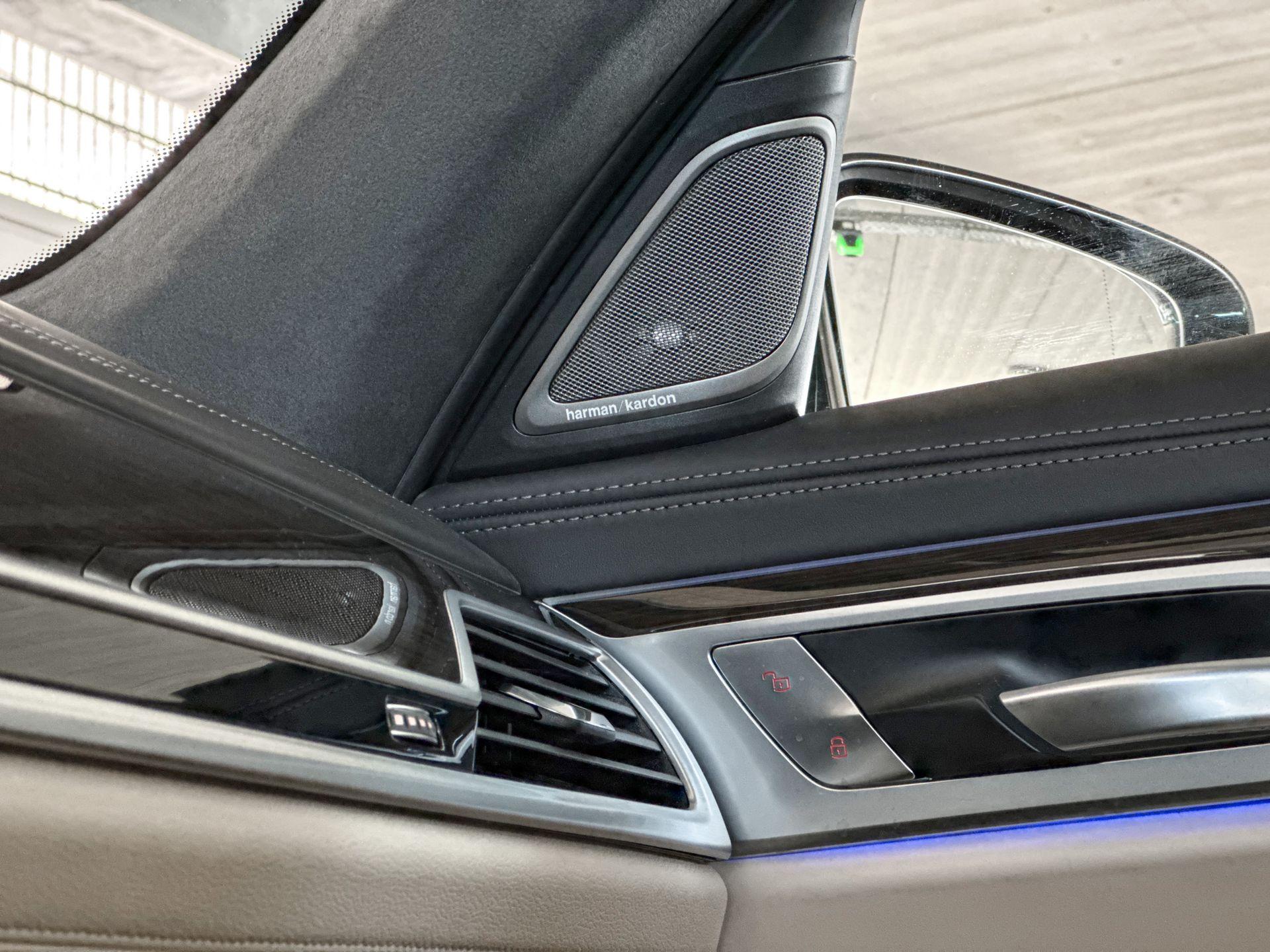 Foto van BMW 745e