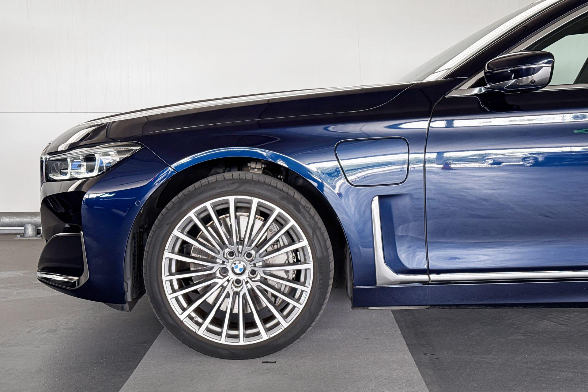 Foto van BMW 745e