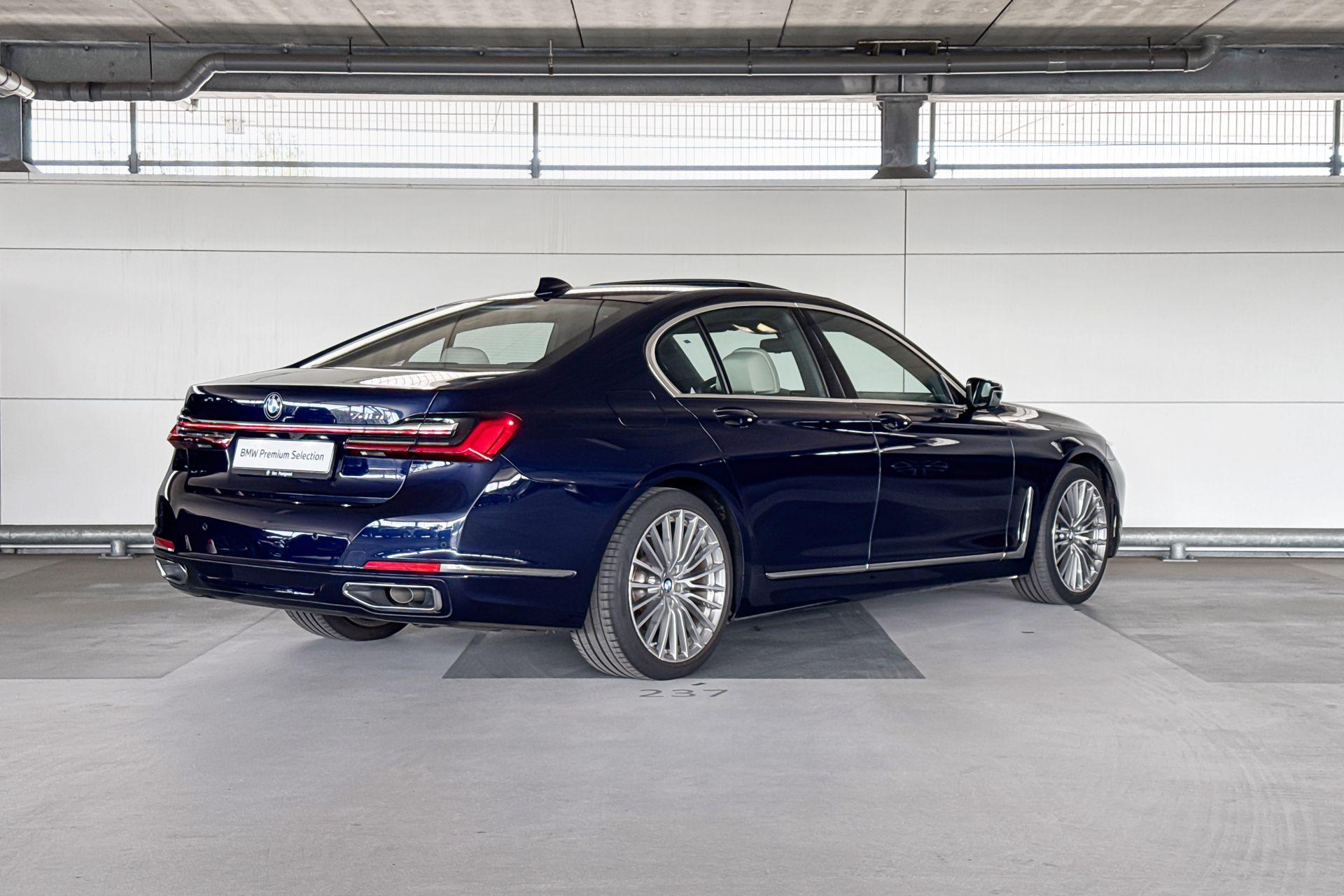 Foto van BMW 745e