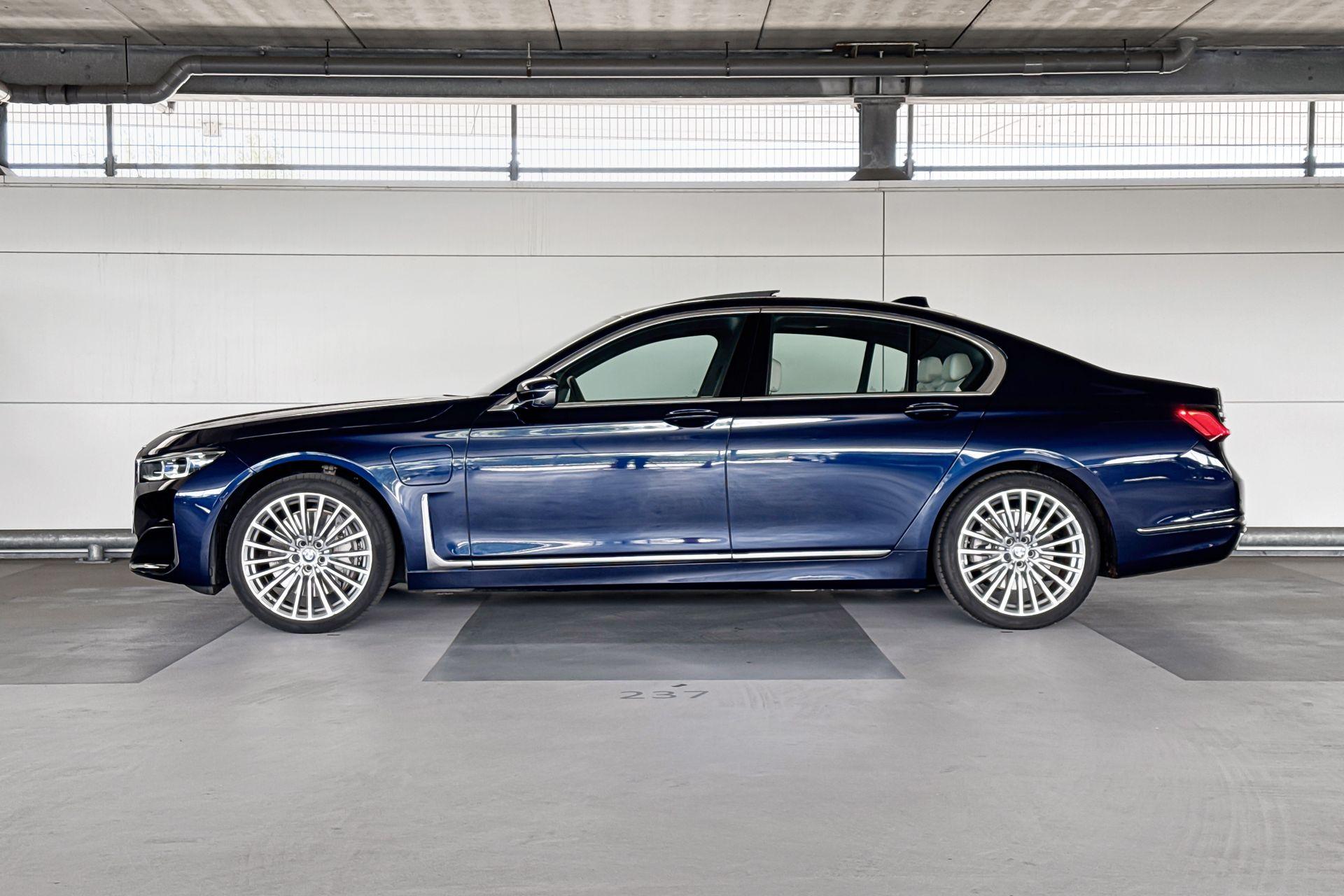 Foto van BMW 745e
