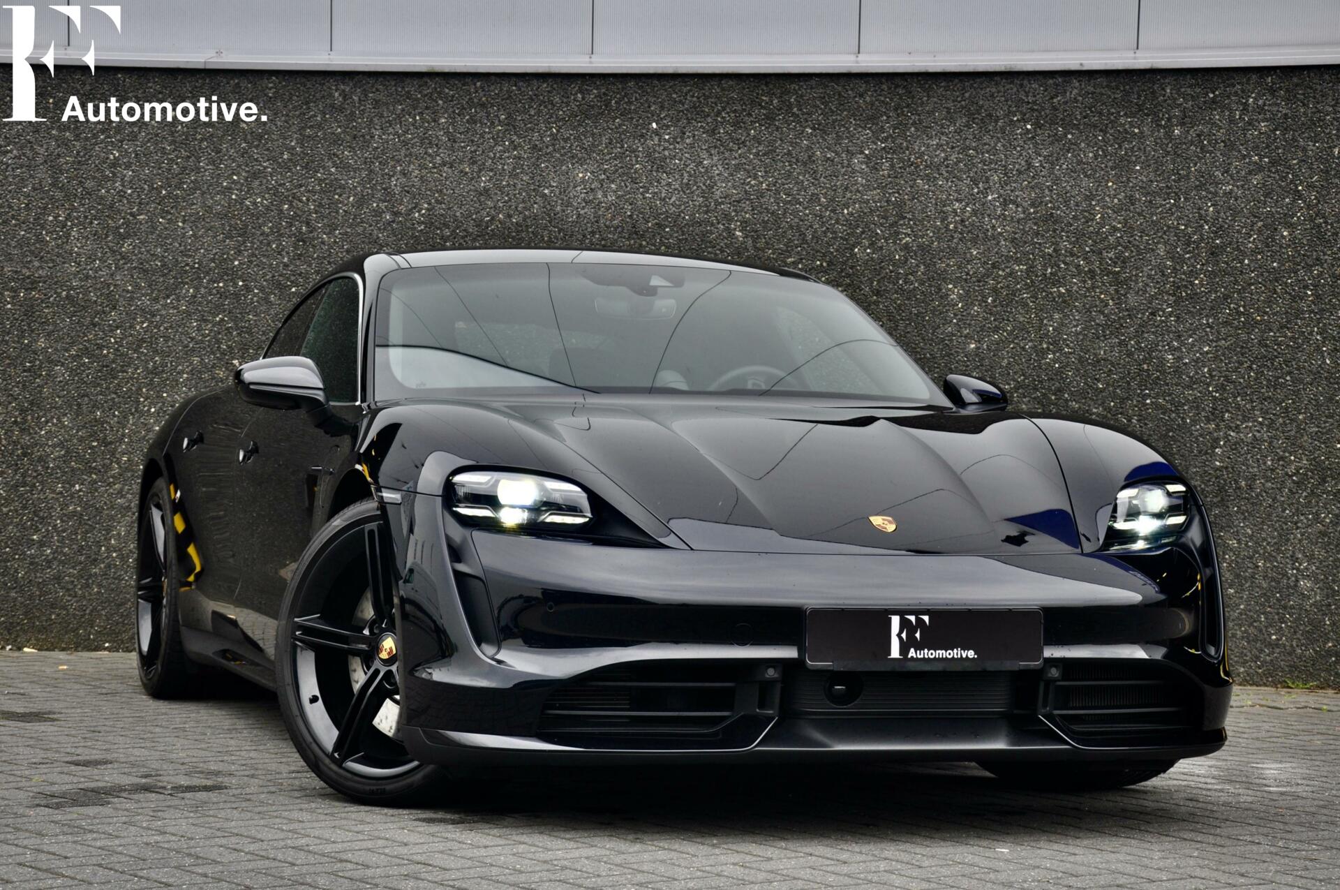 Foto van Porsche Taycan