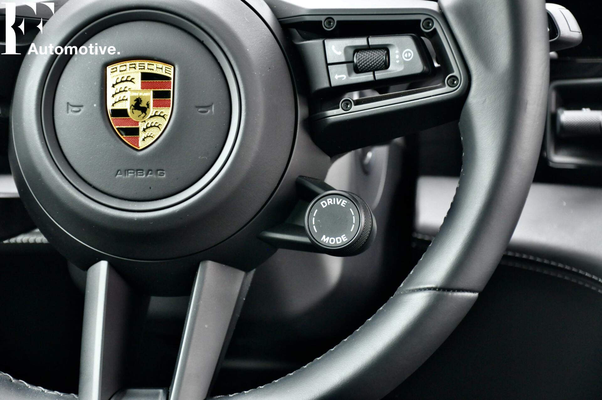 Foto van Porsche Taycan