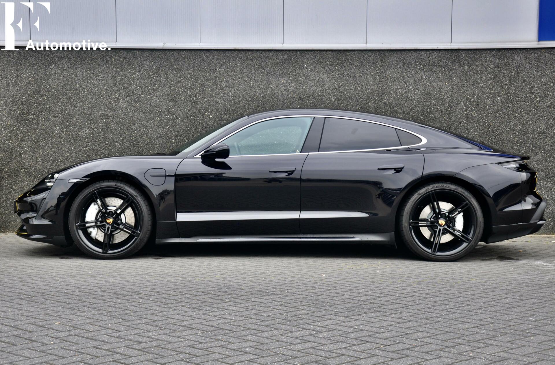 Foto van Porsche Taycan