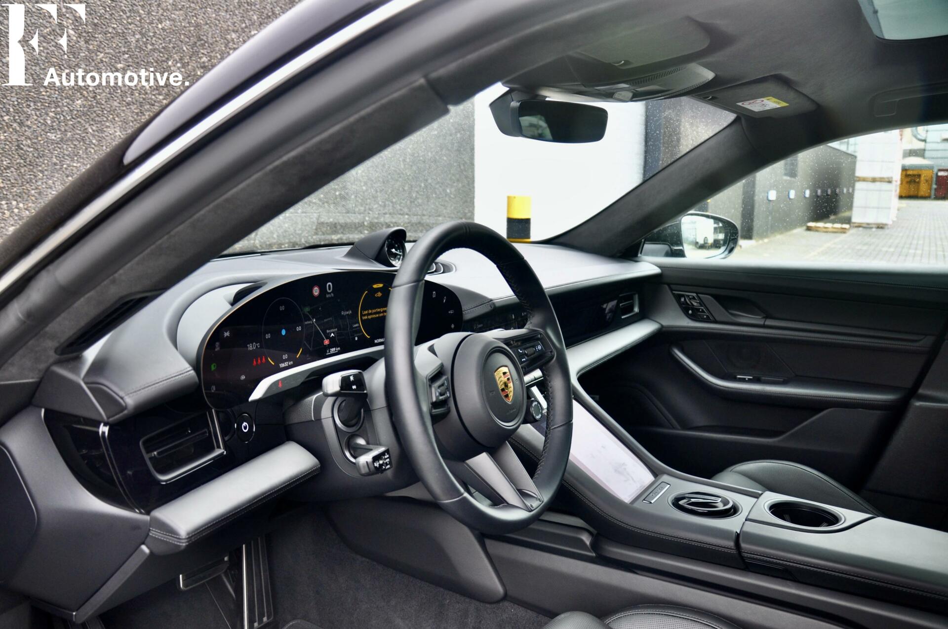 Foto van Porsche Taycan