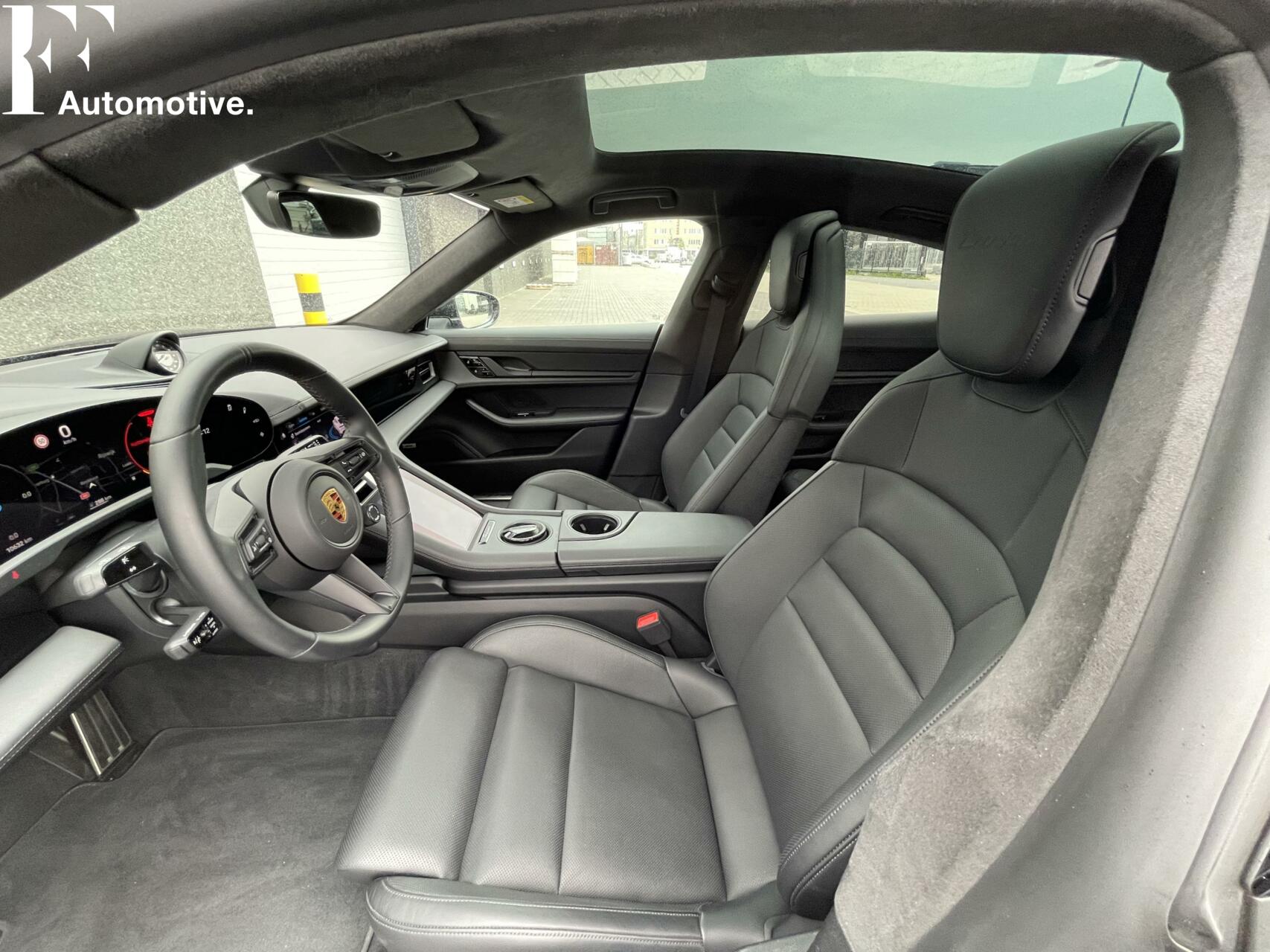 Foto van Porsche Taycan