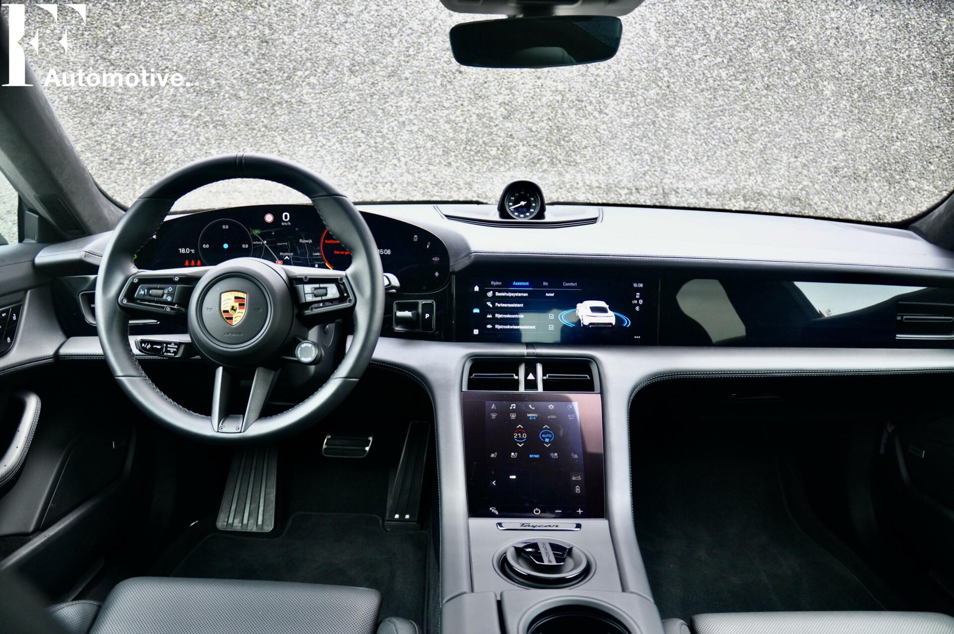 Foto van Porsche Taycan
