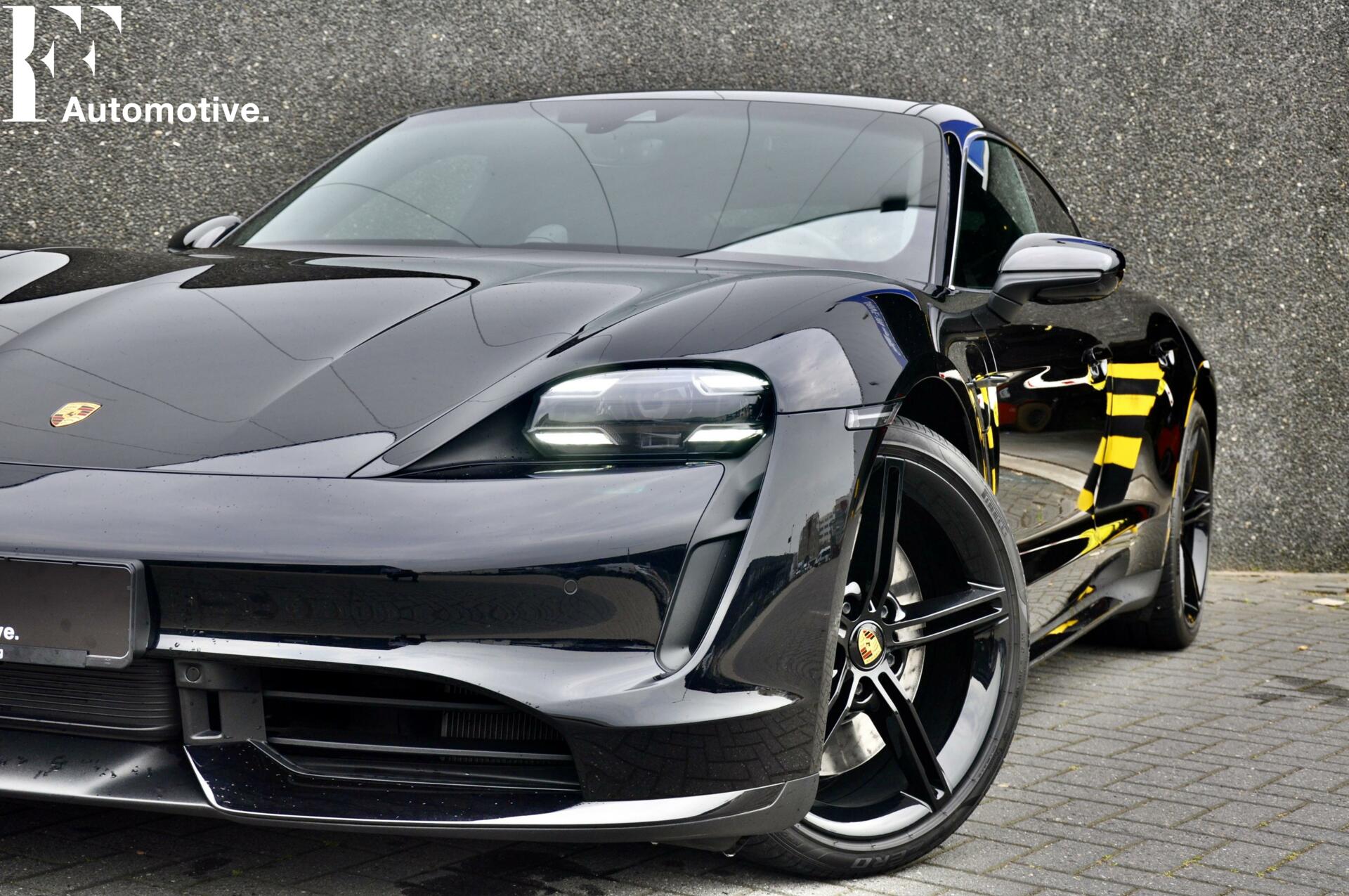 Foto van Porsche Taycan