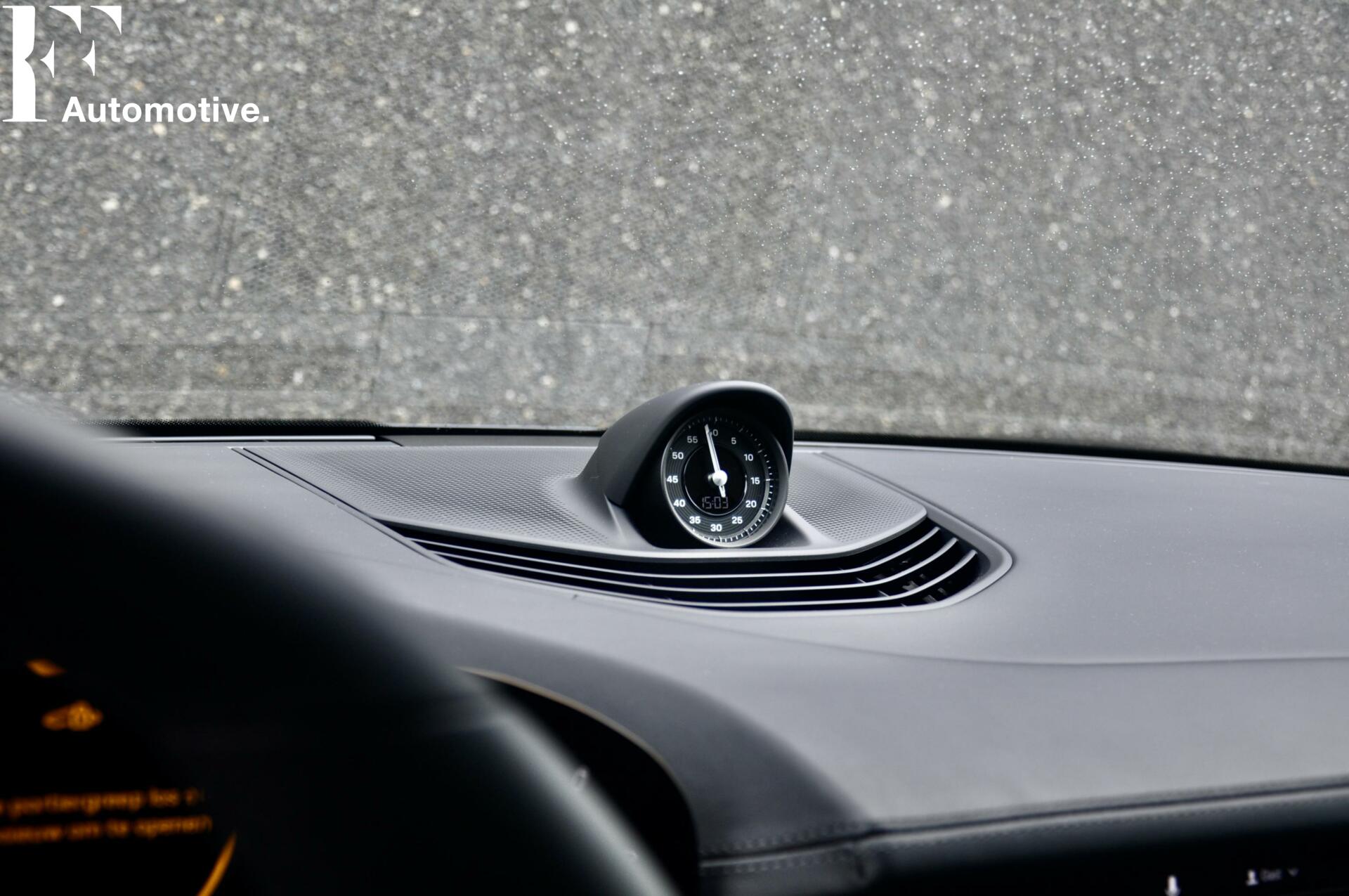 Foto van Porsche Taycan