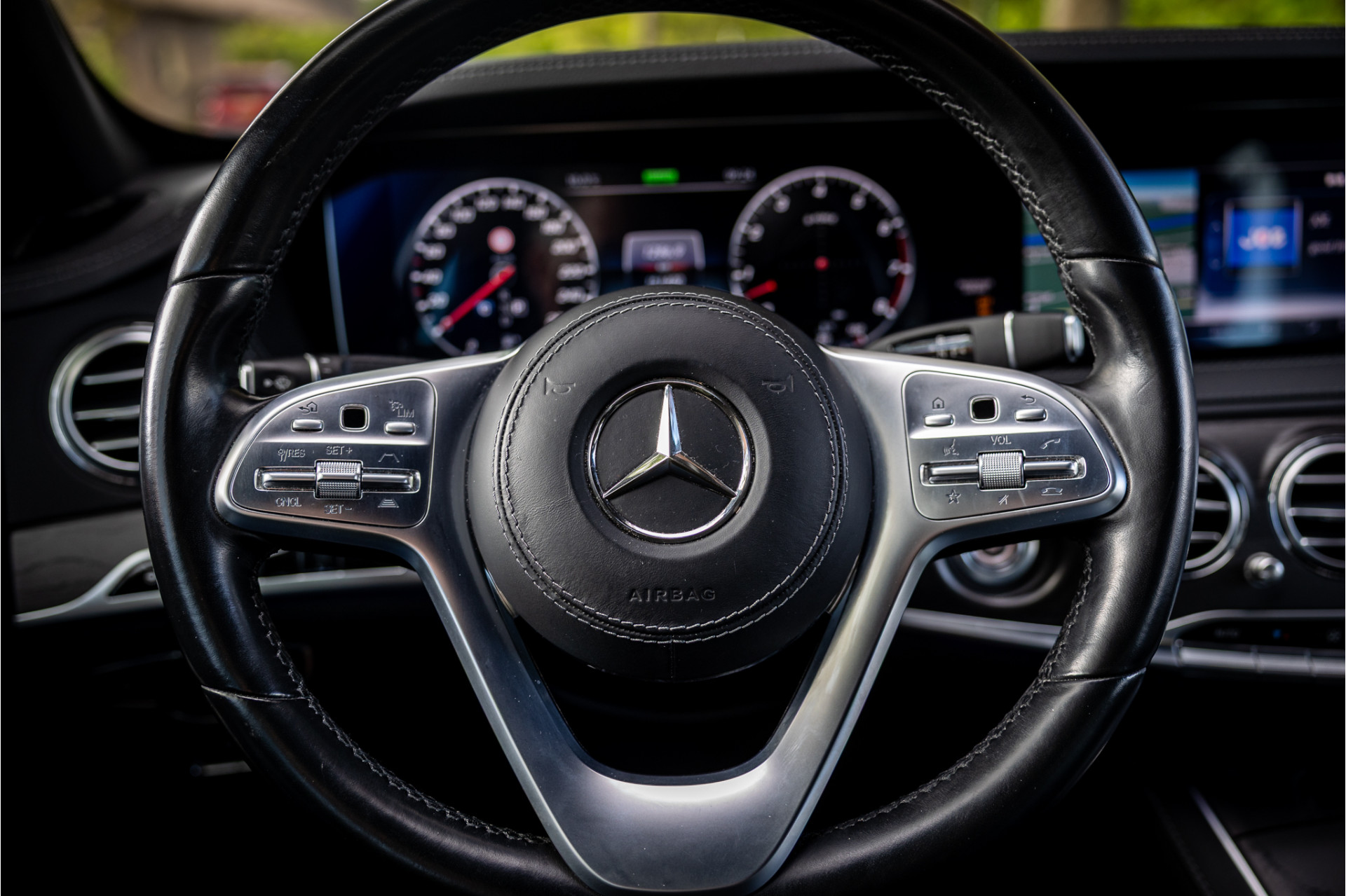 Foto van Mercedes-Benz S 500