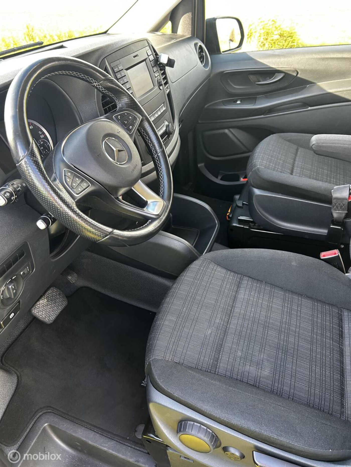 Foto van Mercedes-Benz Vito Tourer