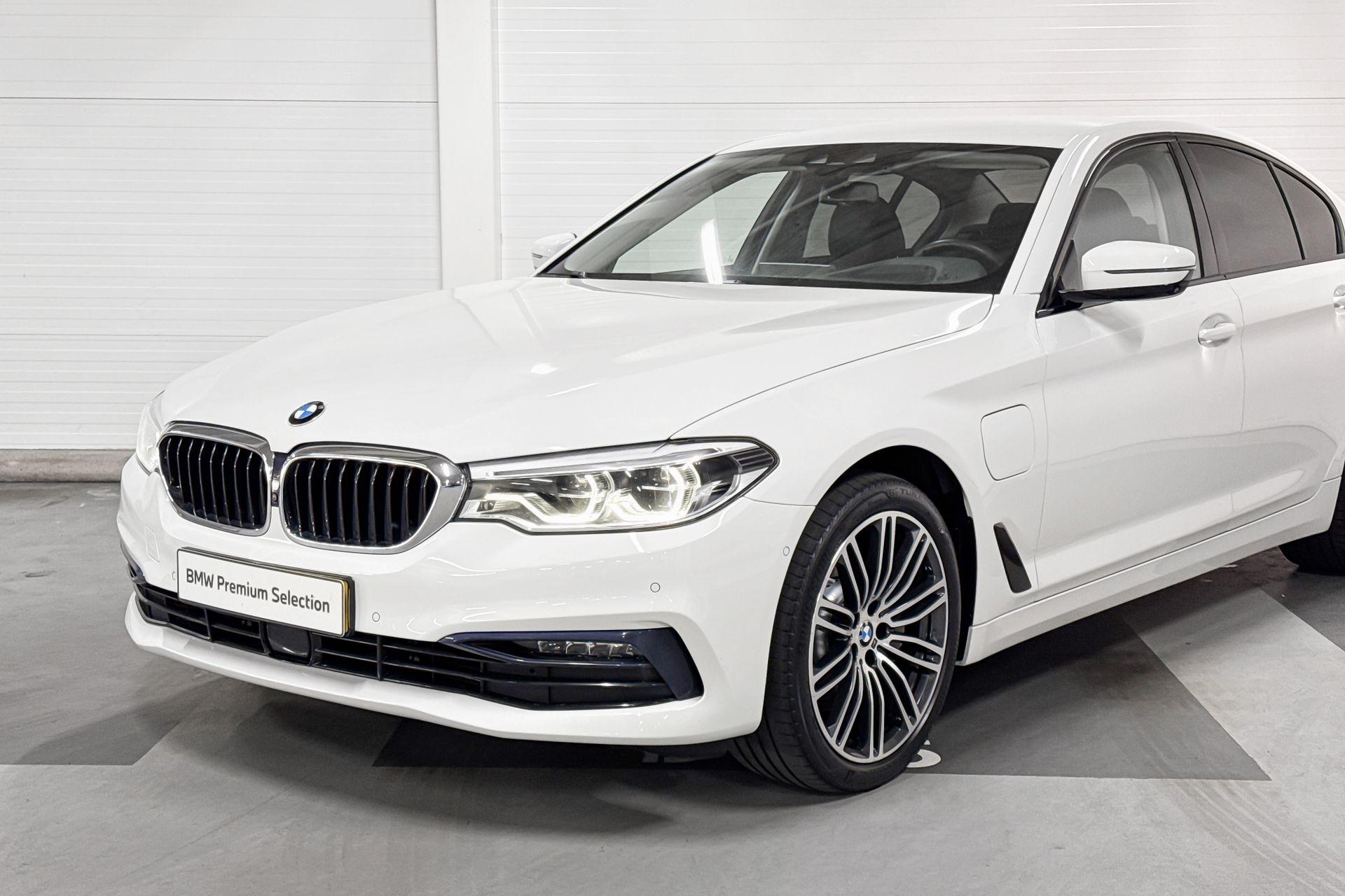 Foto van BMW 530e Iperformance