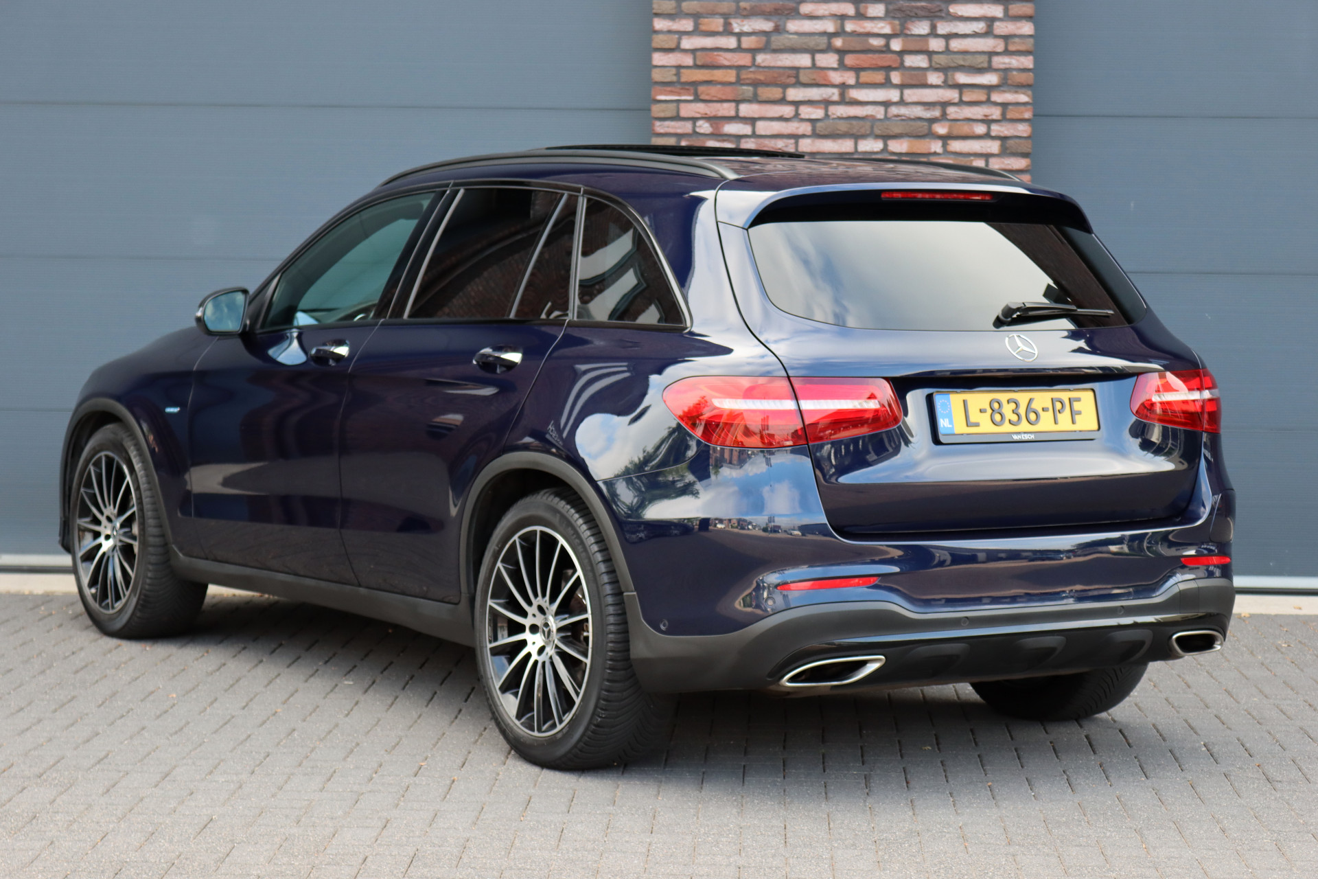 Foto van Mercedes-Benz GLC 350 E 4Matic