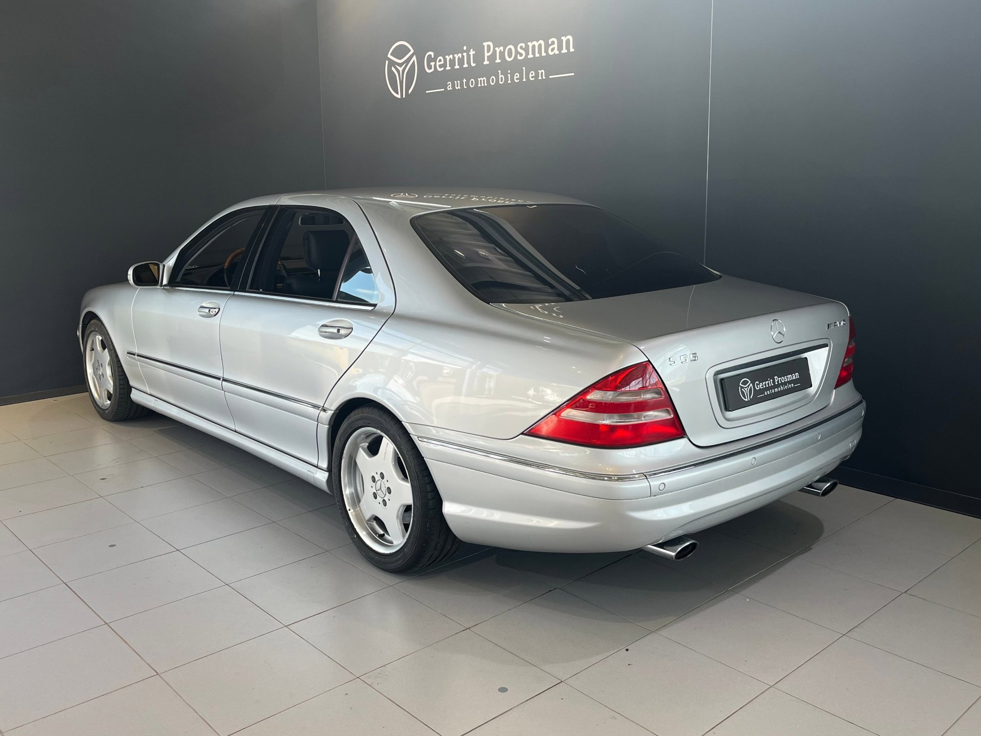 Foto van Mercedes-Benz S 55 AMG
