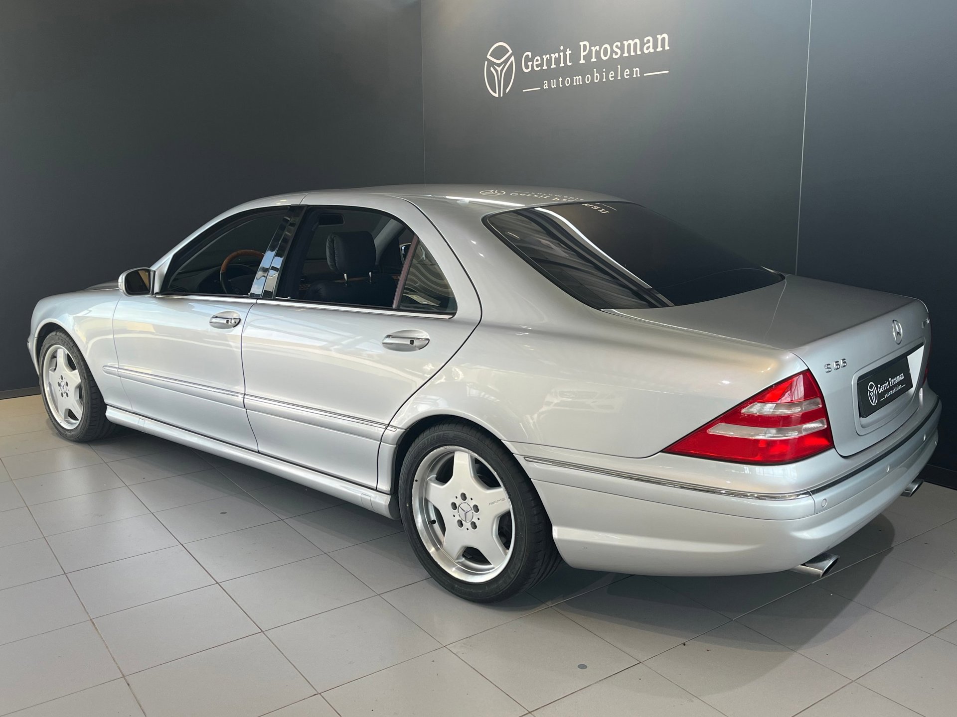 Foto van Mercedes-Benz S 55 AMG