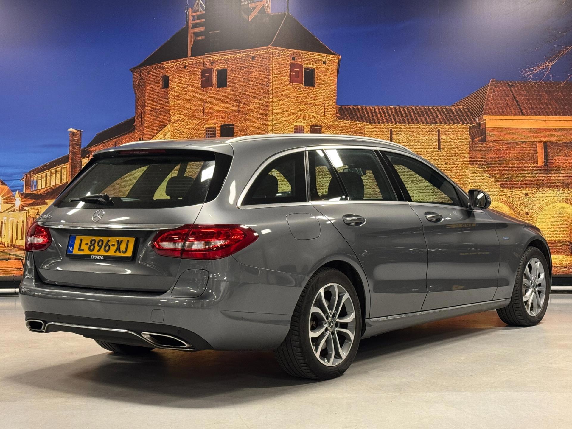 Foto van Mercedes-Benz C 350 E