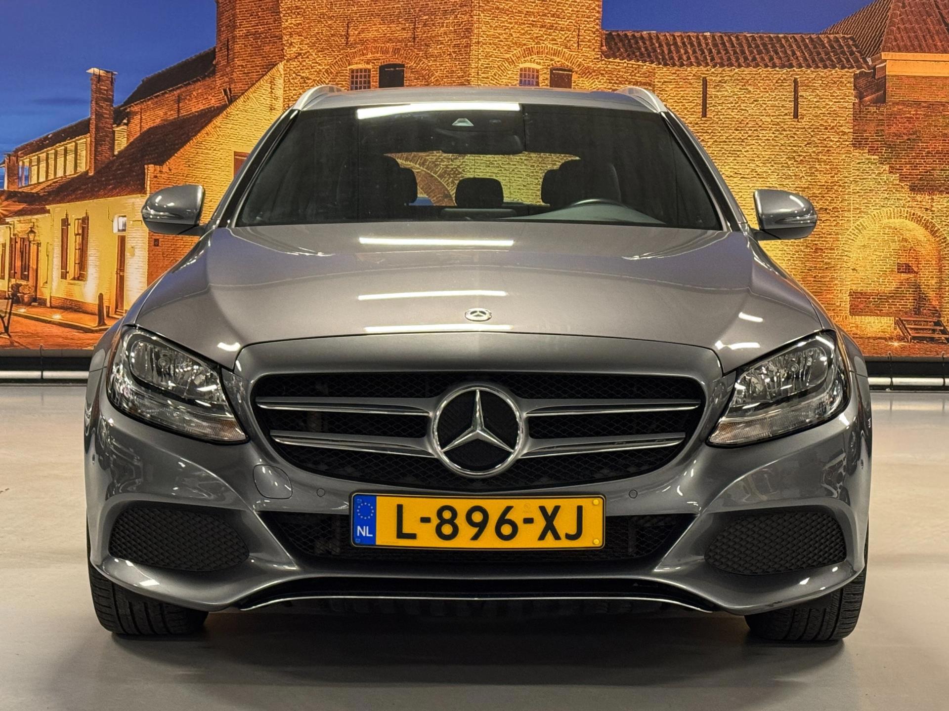 Foto van Mercedes-Benz C 350 E