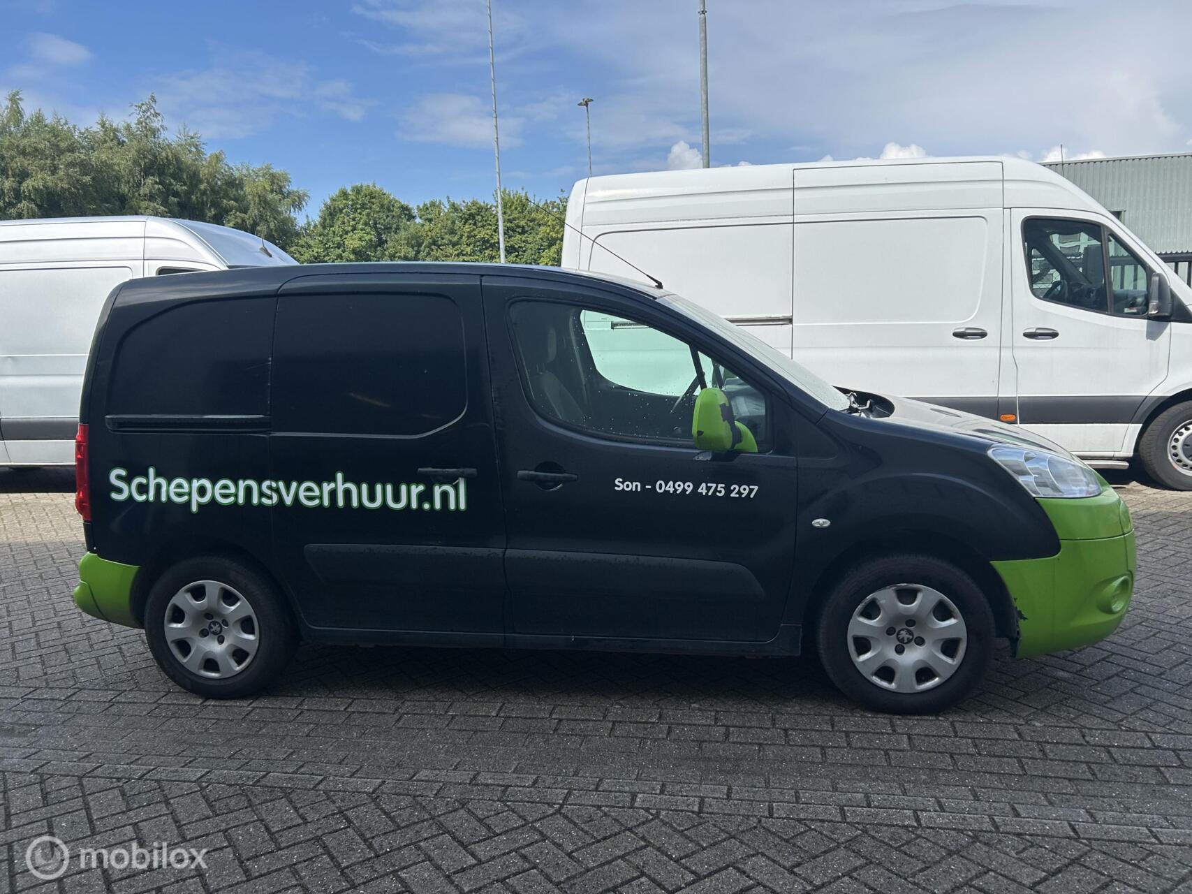 Foto van Peugeot Partner