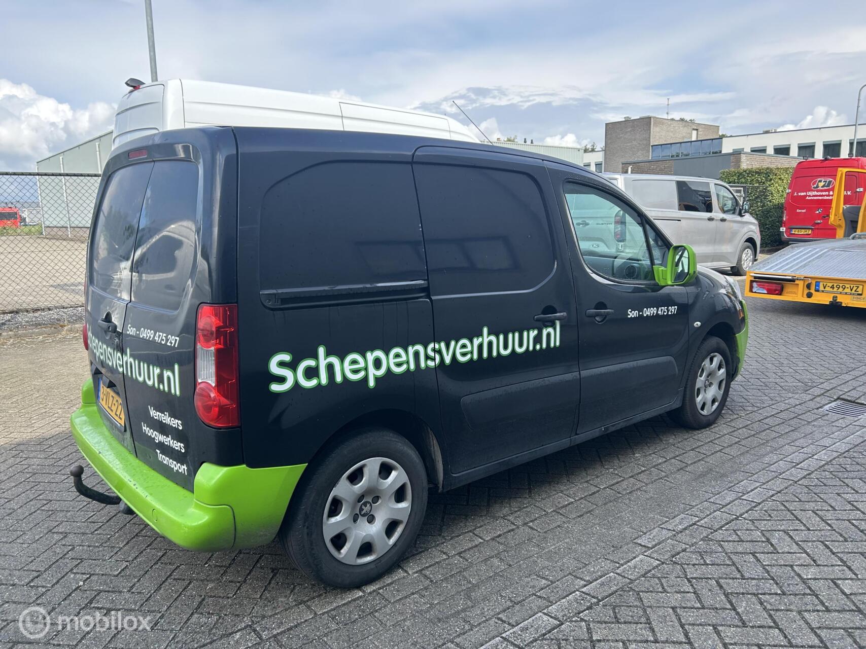 Foto van Peugeot Partner