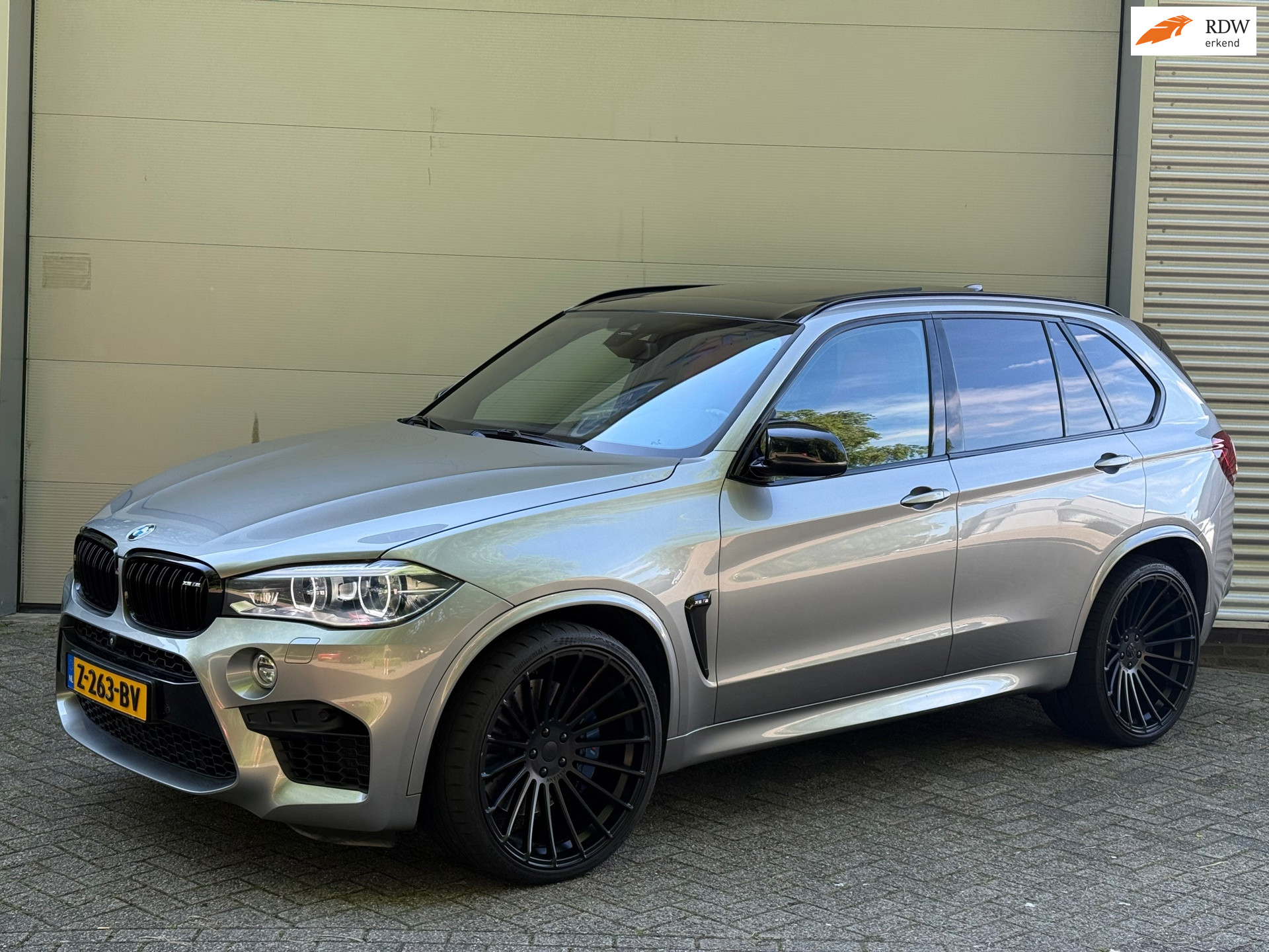 BMW X5 M M l Hamann l Pano l Rood Leder l Memory l Camera l Standkachel l Volledig Onderhouden l 2017 - voorkant