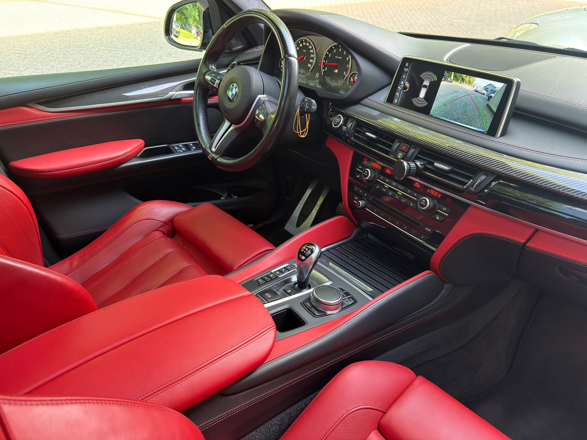 Foto van BMW X5 M