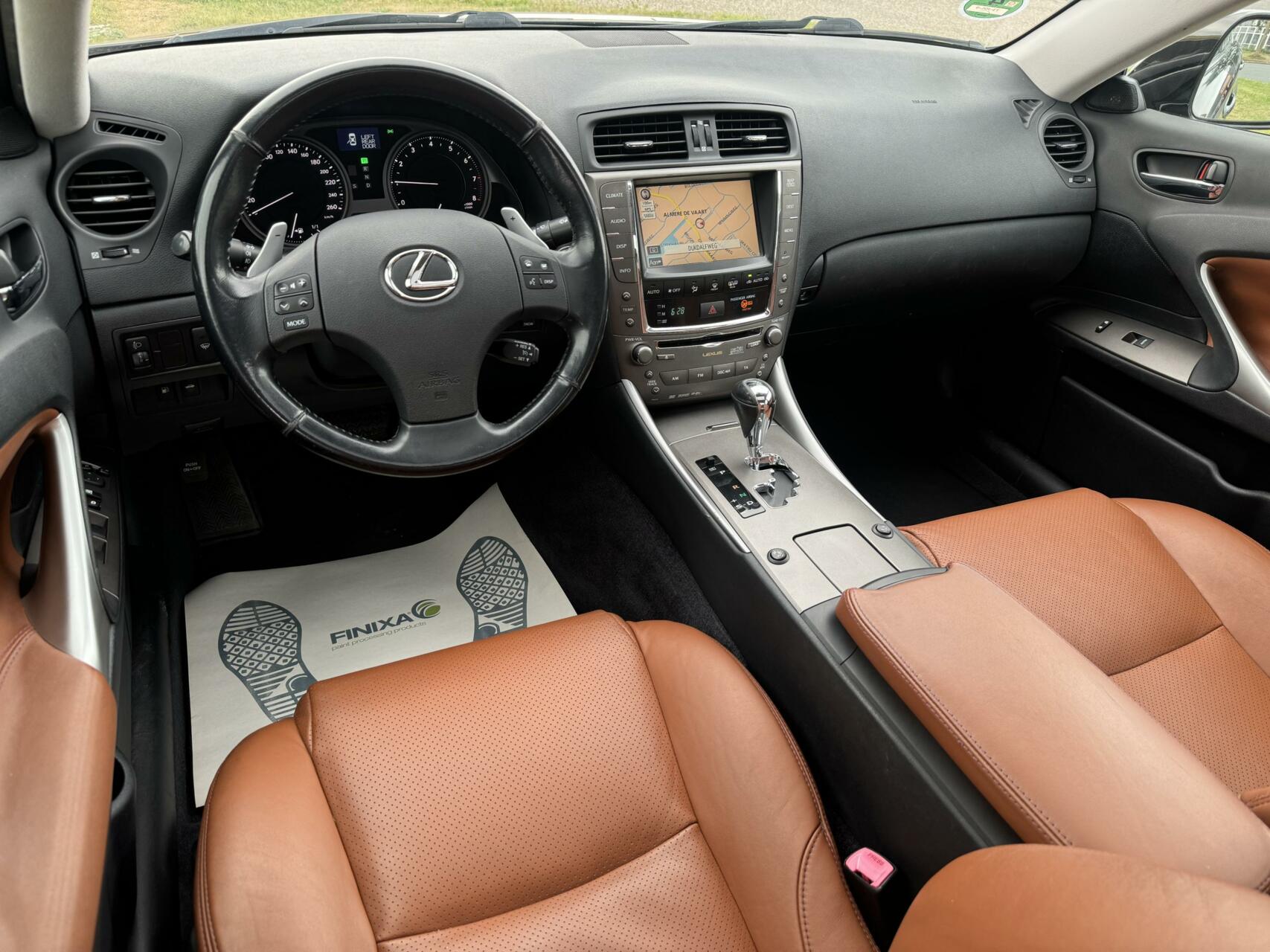 Foto van Lexus Is