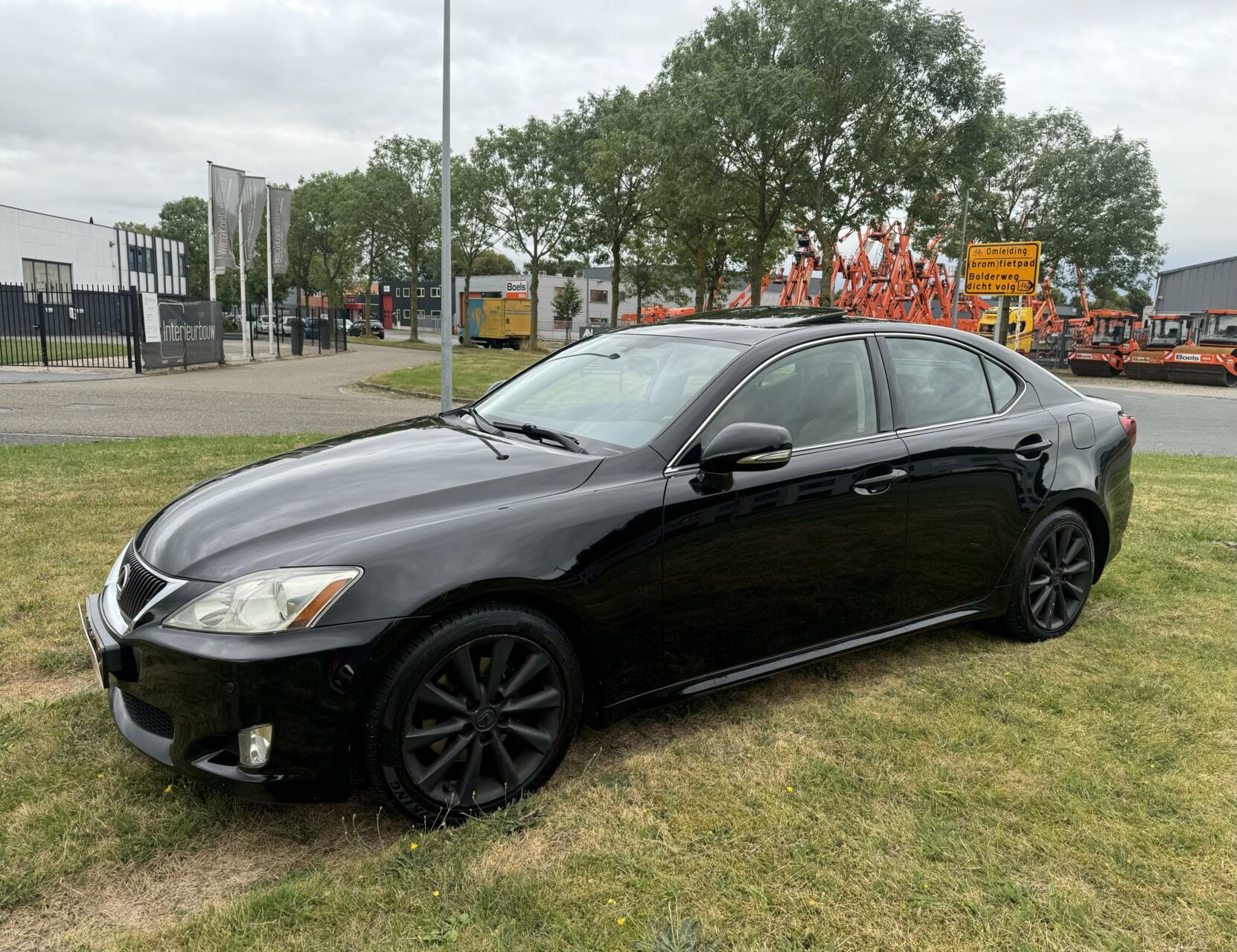 Foto van Lexus Is