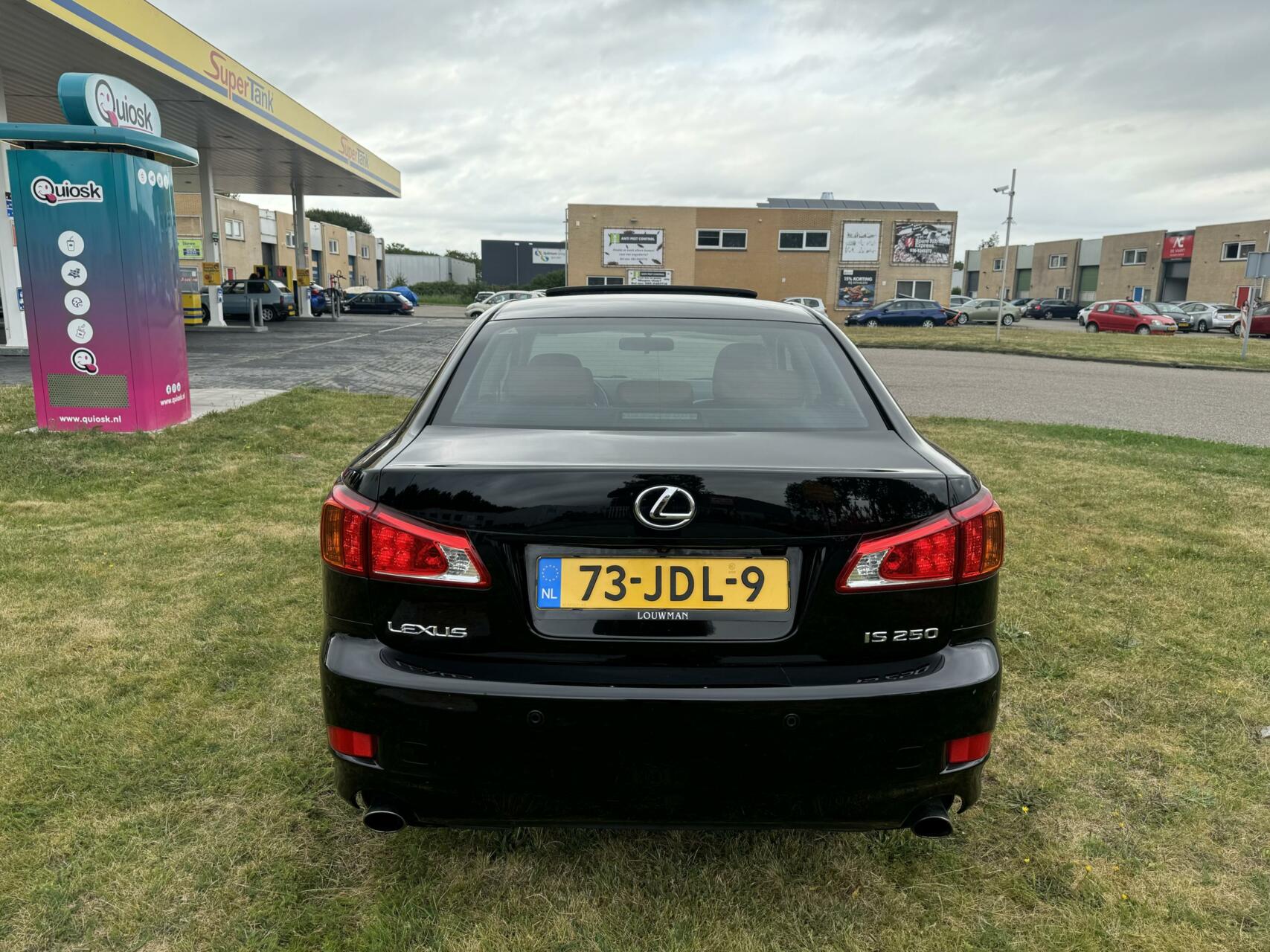 Foto van Lexus Is