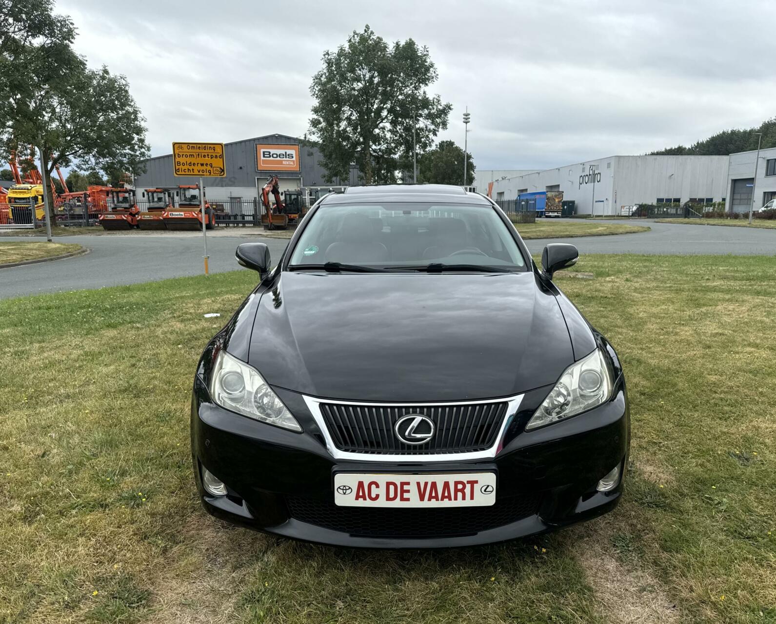 Foto van Lexus Is