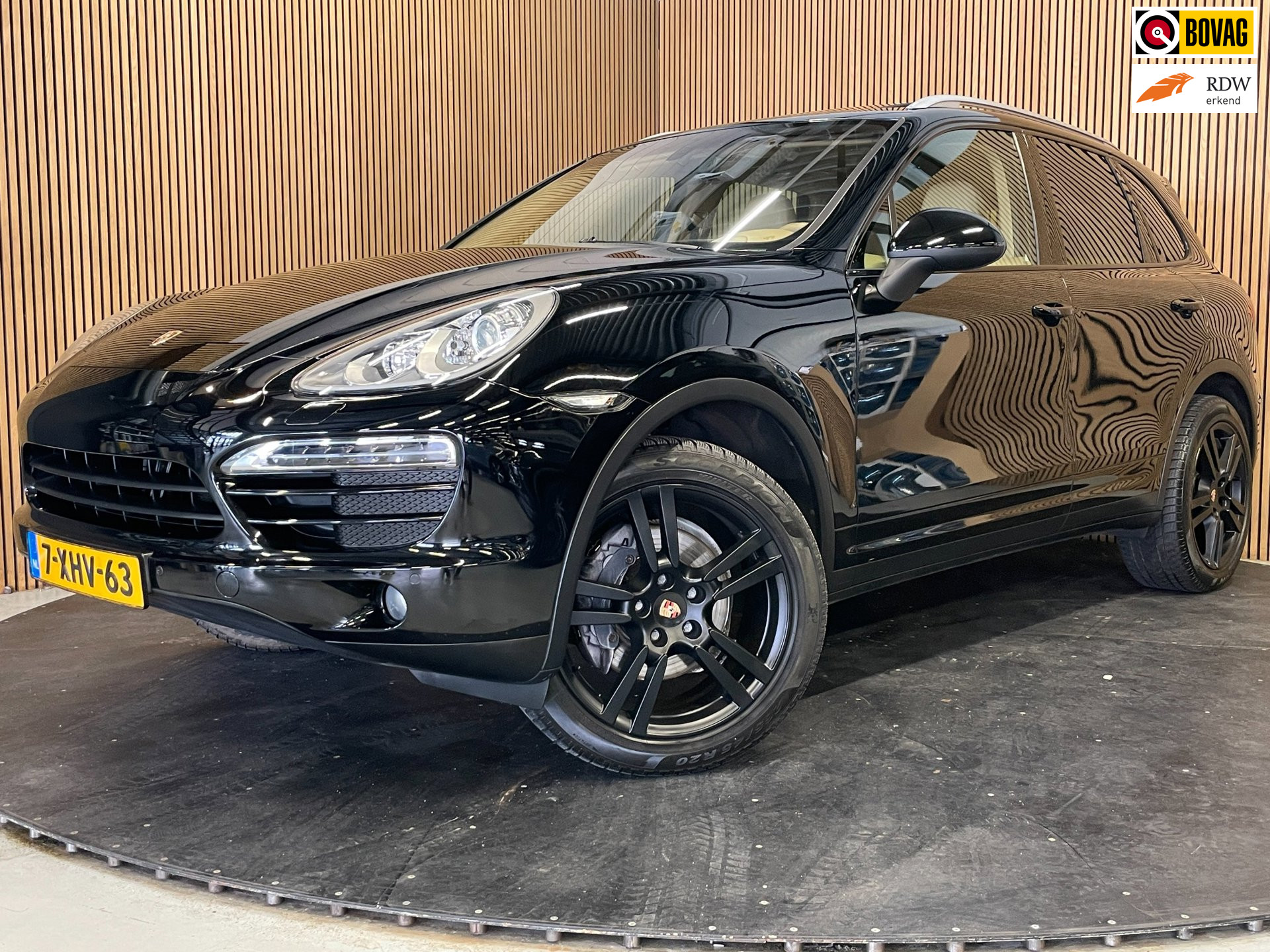 Porsche Cayenne 3.6 V6|299 PK|BLACK PACK|TREKHAAK|VOLLEDER|CAMERA|CRUISE+CLIMATE|SCHUIF-,KANTELDAK|STOEL+STUURVERWARMING|LMV 20''| 2012 - voorkant