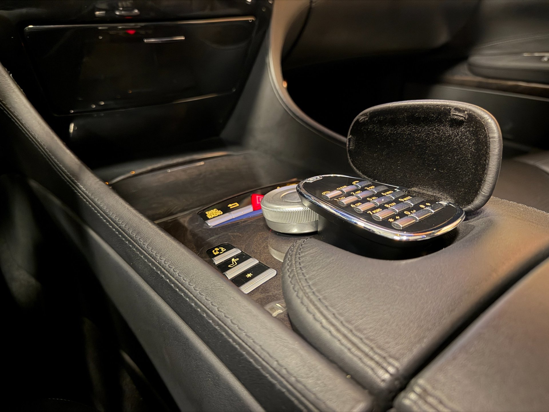 Foto van Mercedes-Benz CL 63 AMG