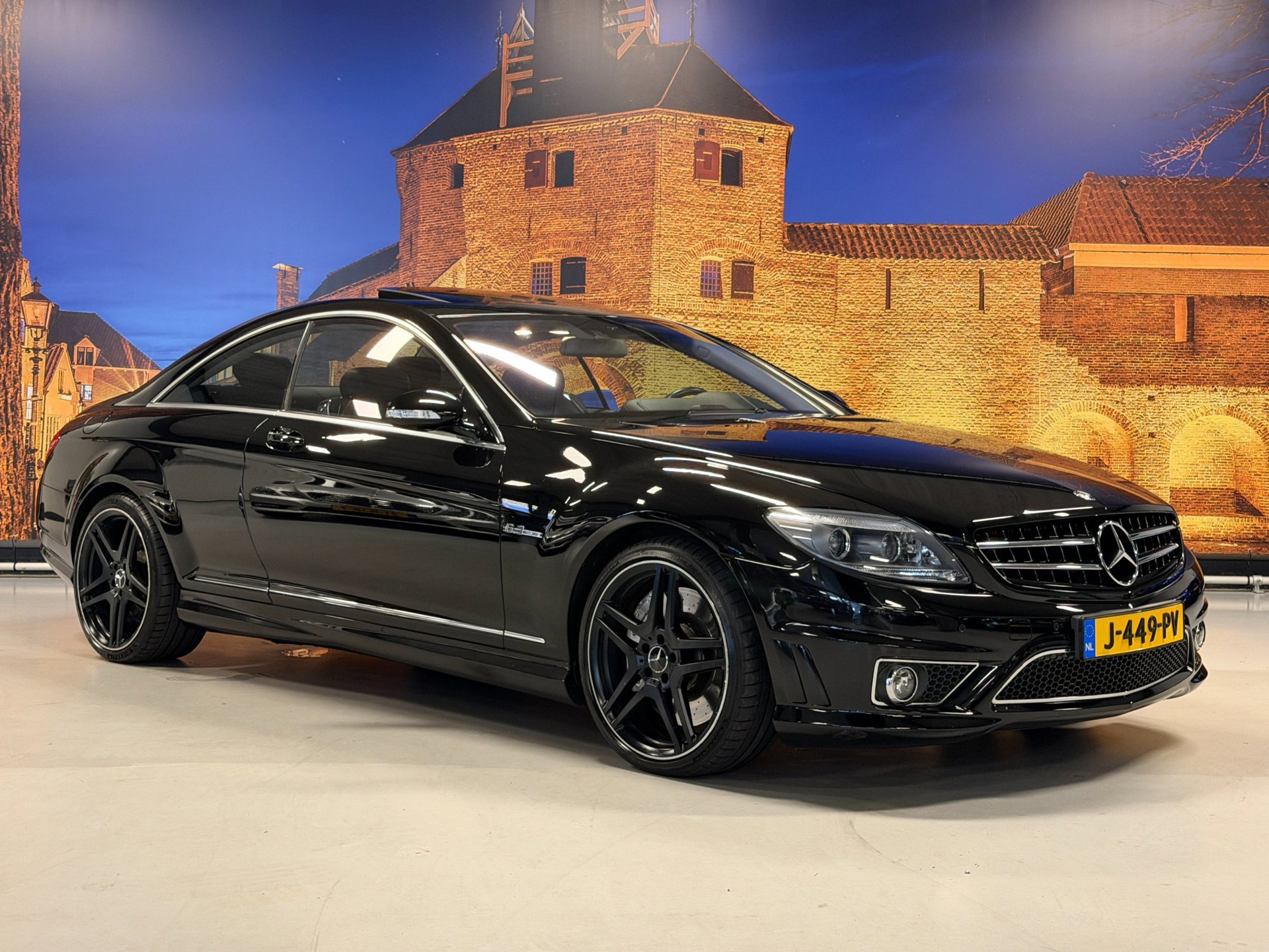 Foto van Mercedes-Benz CL 63 AMG