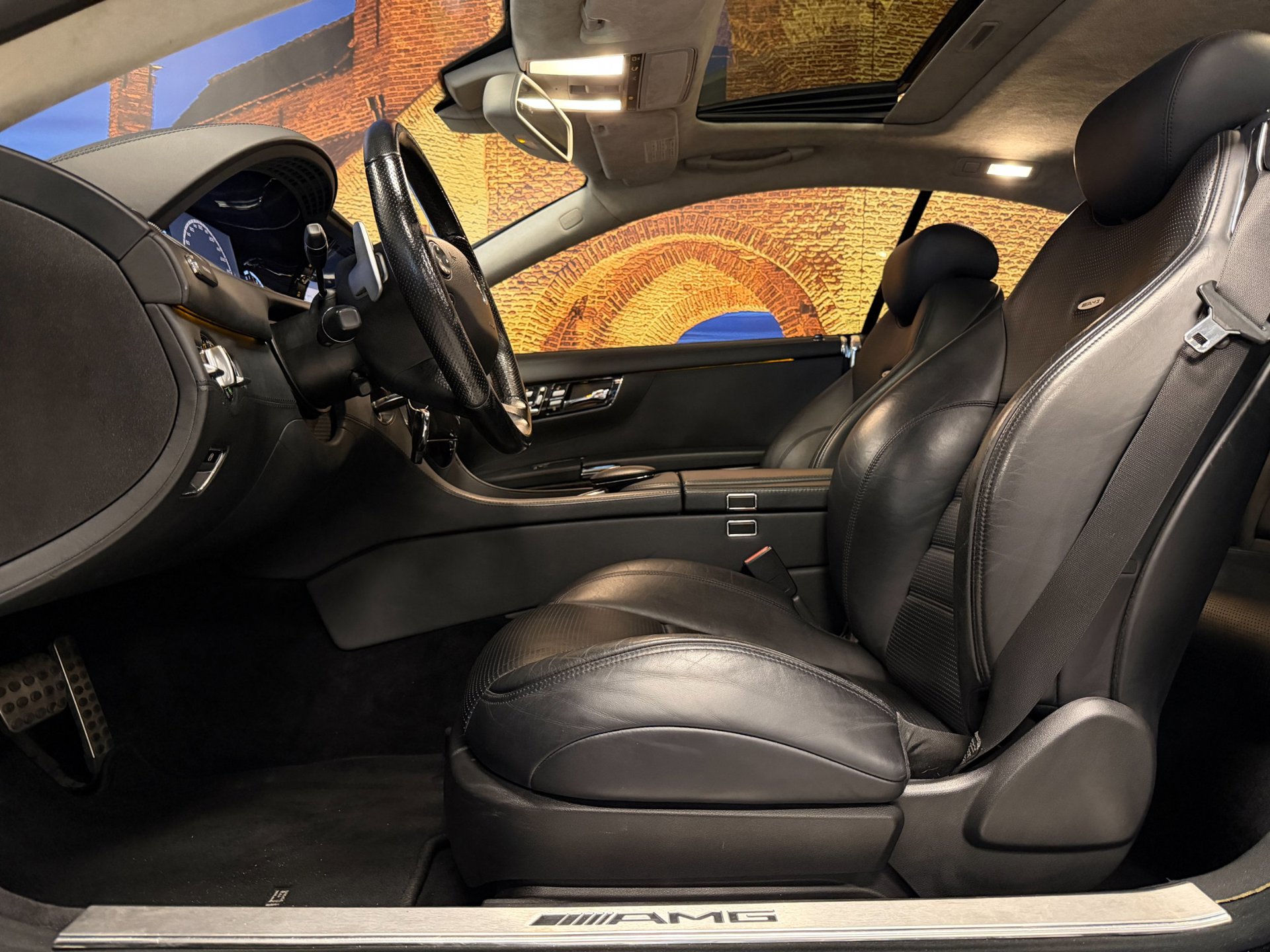 Foto van Mercedes-Benz CL 63 AMG