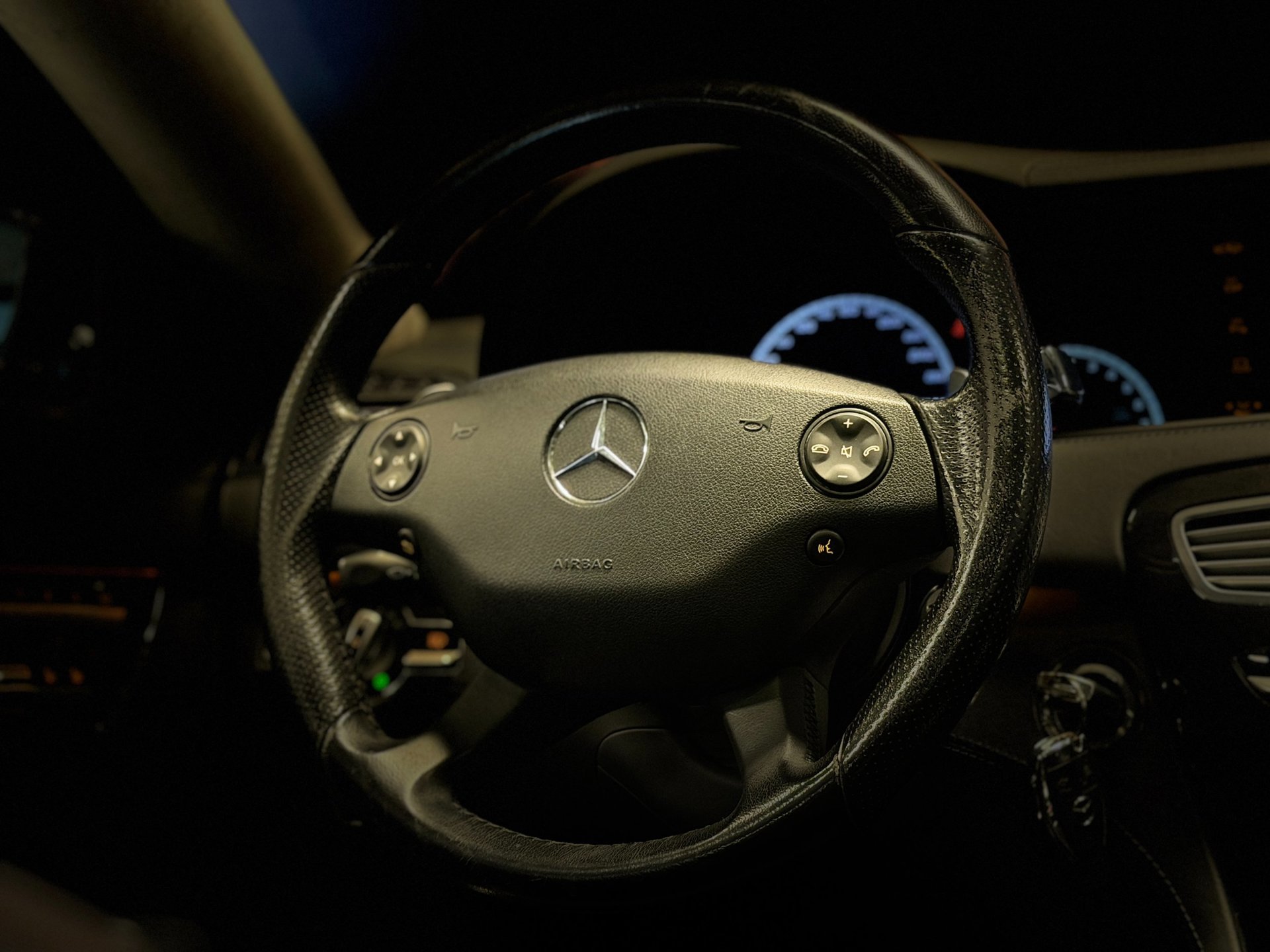 Foto van Mercedes-Benz CL 63 AMG