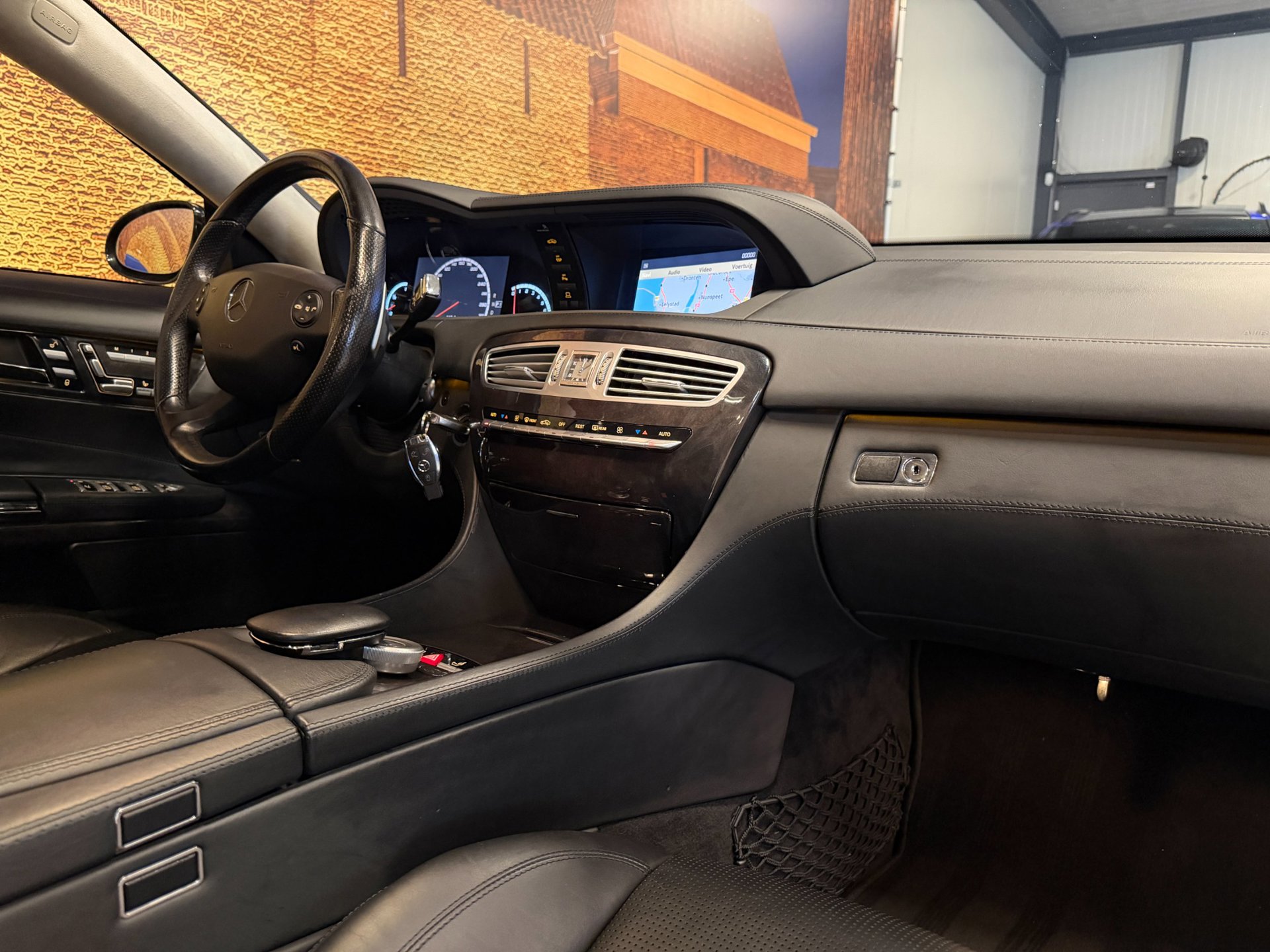 Foto van Mercedes-Benz CL 63 AMG