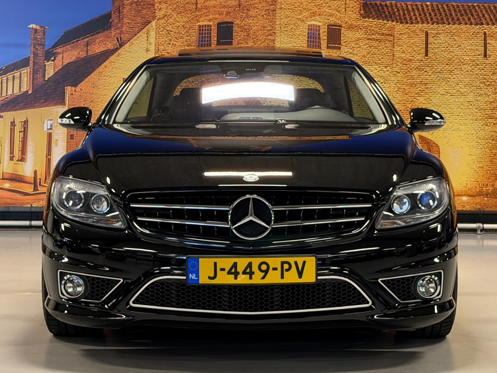 Foto van Mercedes-Benz CL 63 AMG