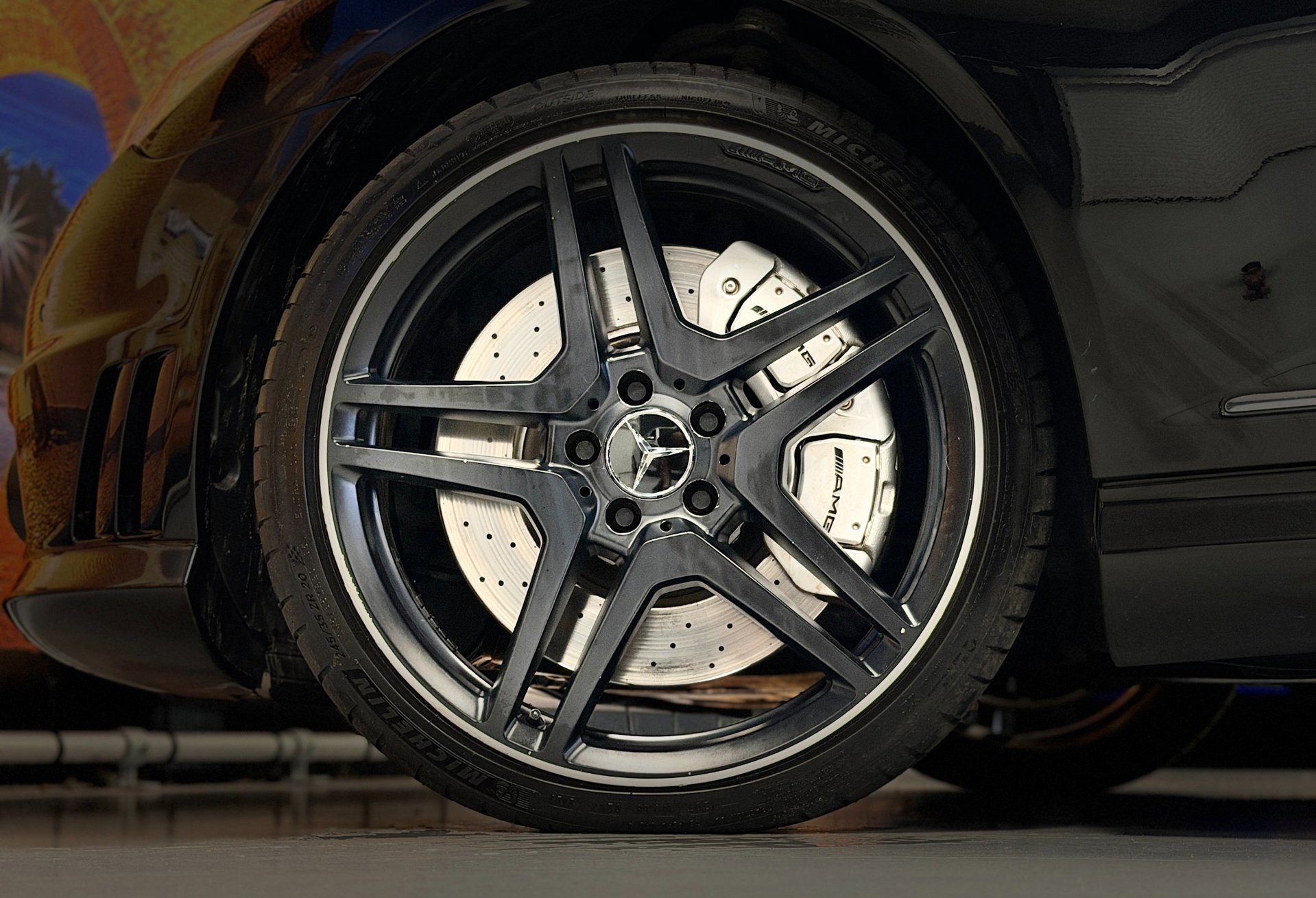 Foto van Mercedes-Benz CL 63 AMG