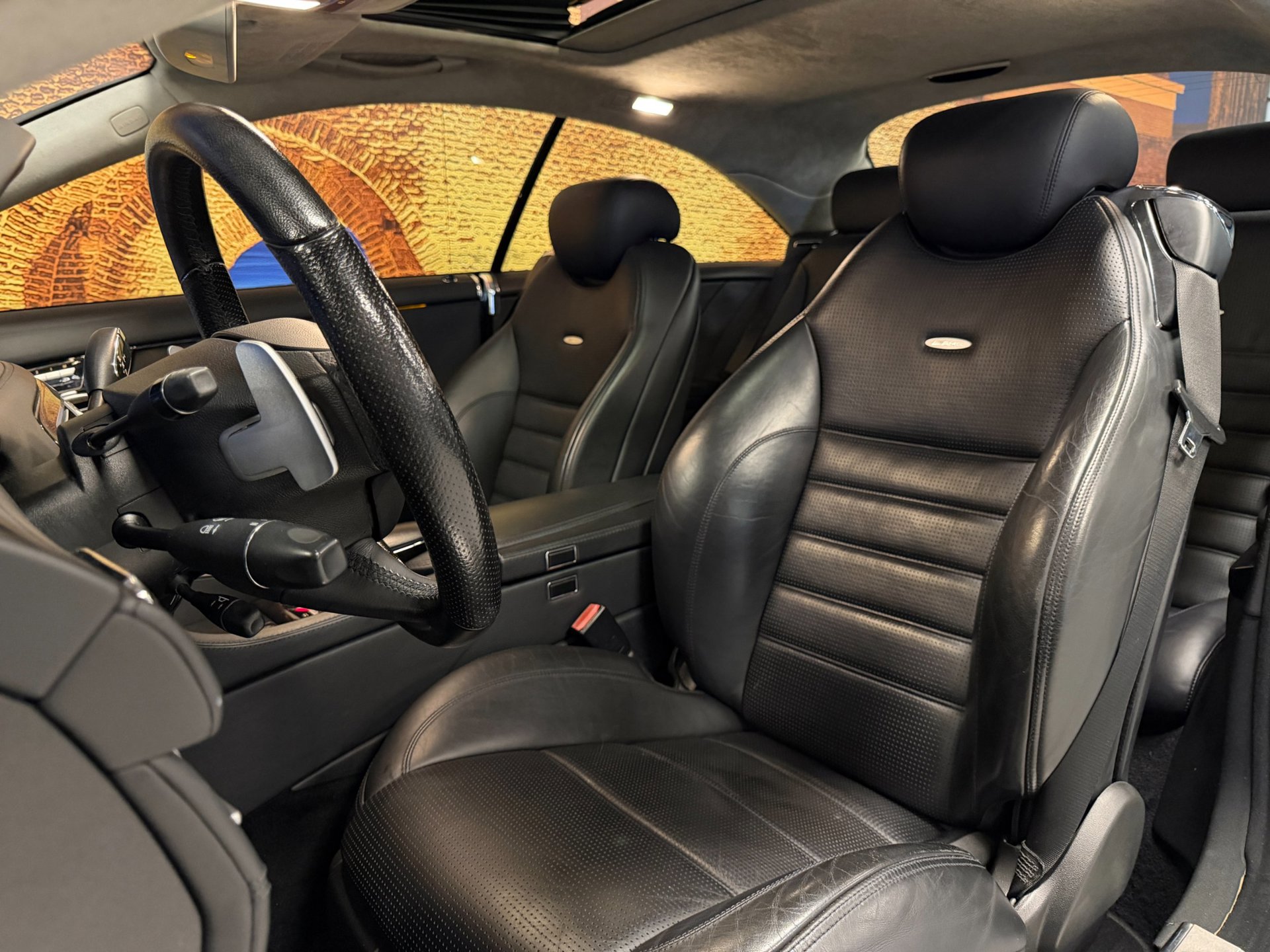 Foto van Mercedes-Benz CL 63 AMG